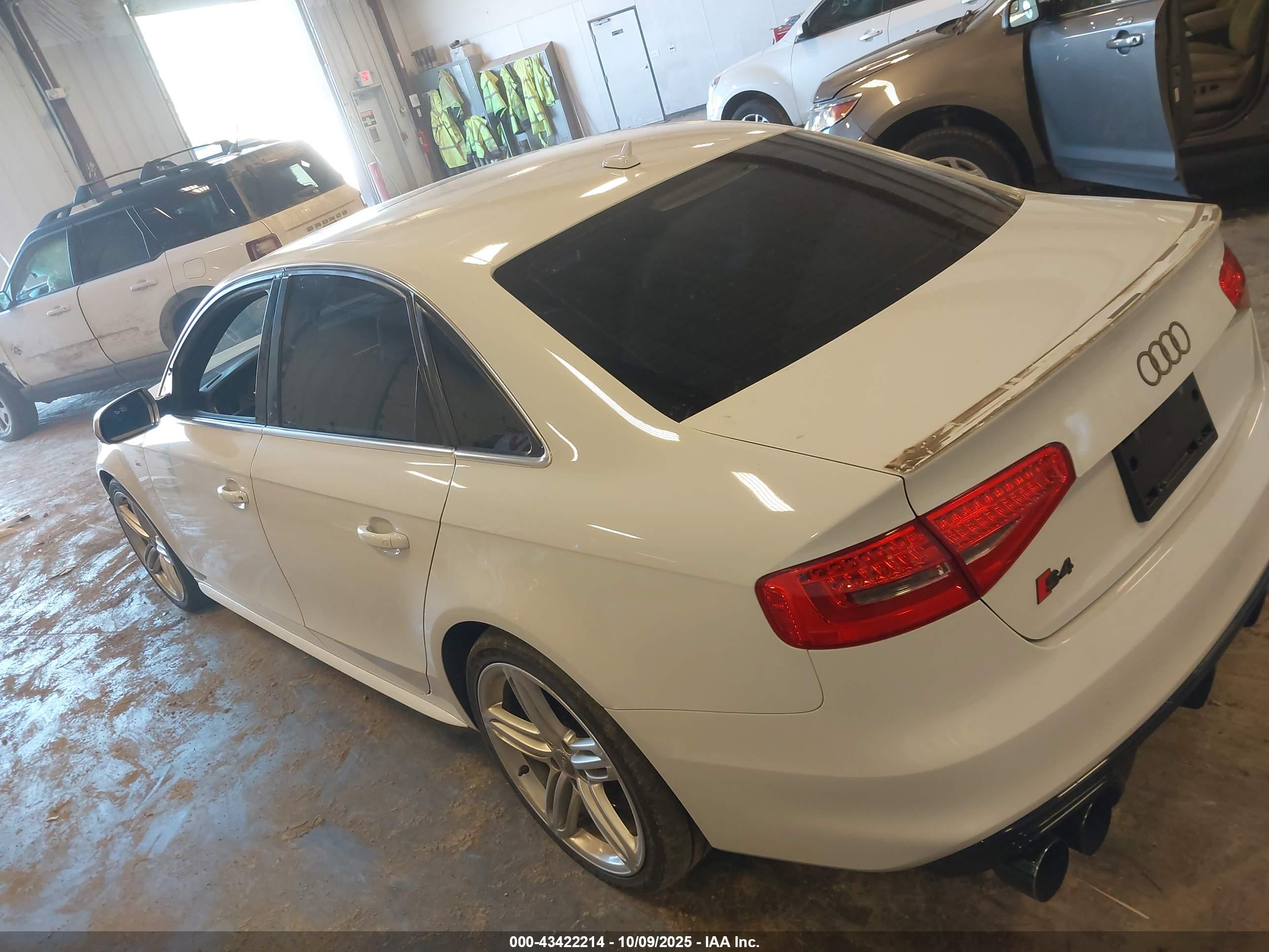 AUDI S4 image 3