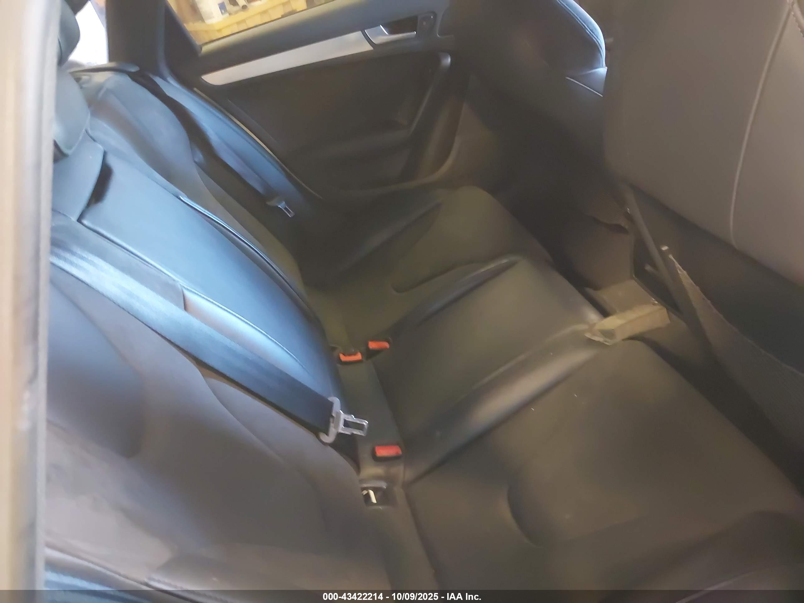 AUDI S4 image 8
