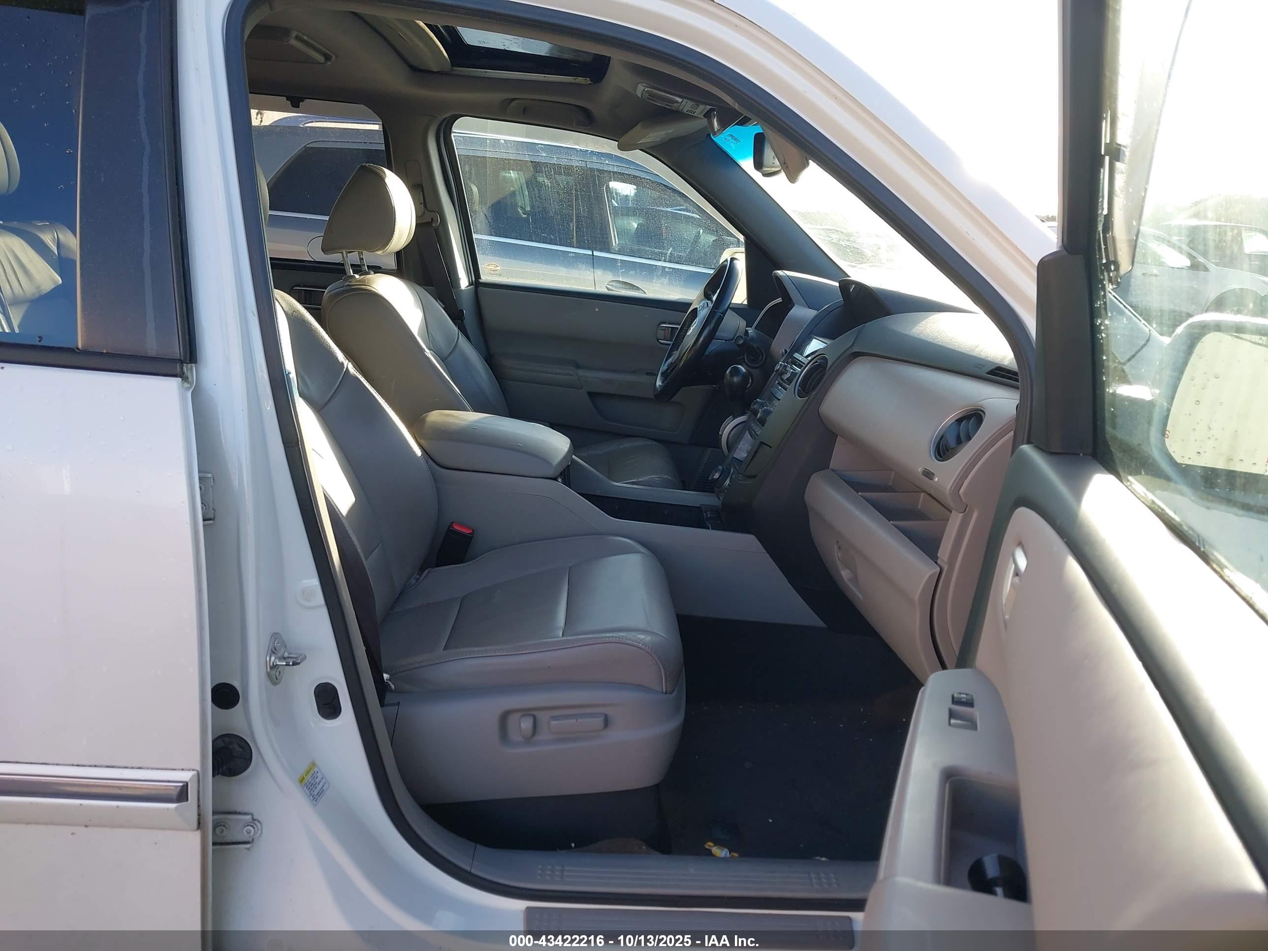 HONDA PILOT image 5