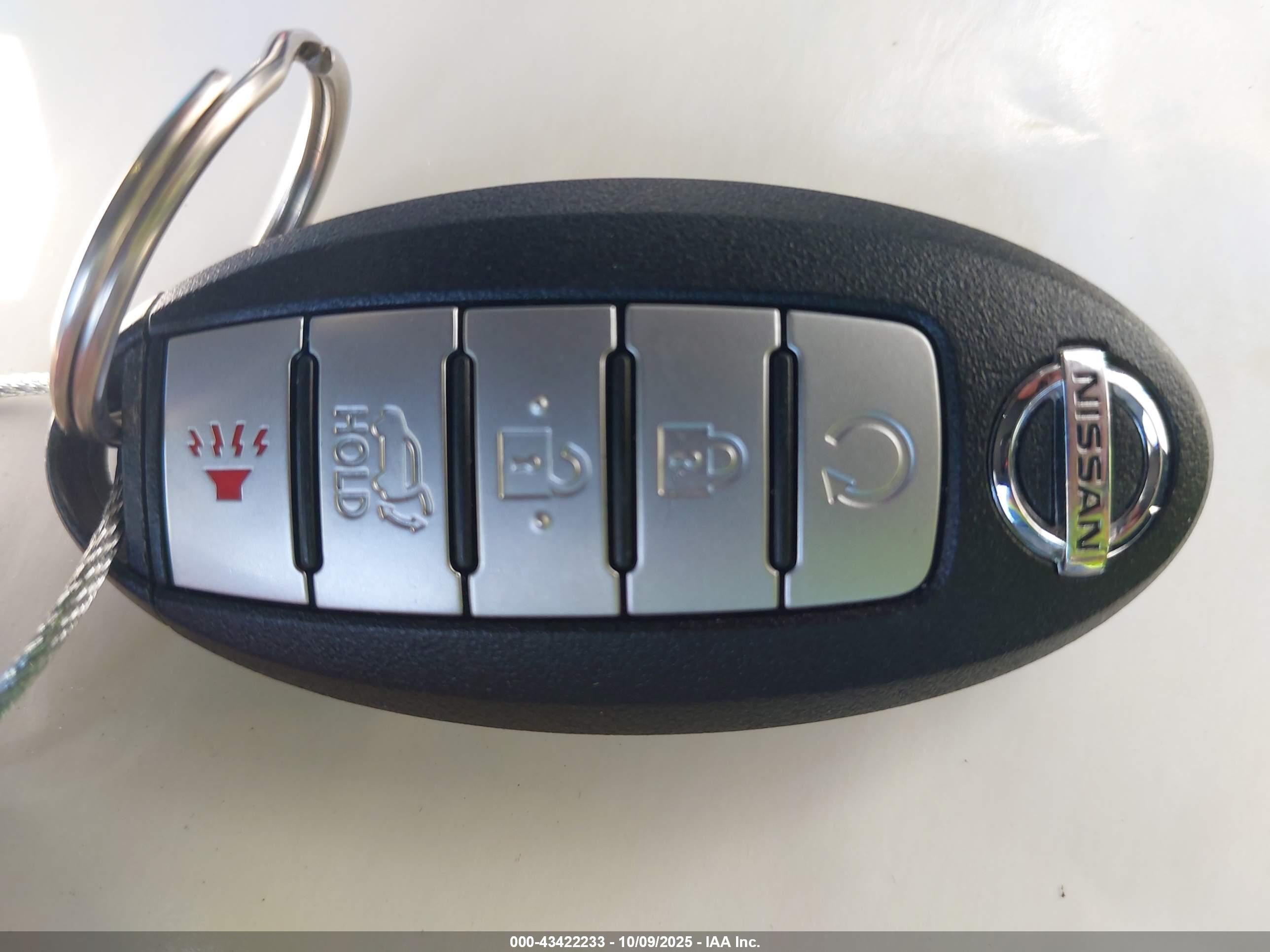 NISSAN ROGUE image 11
