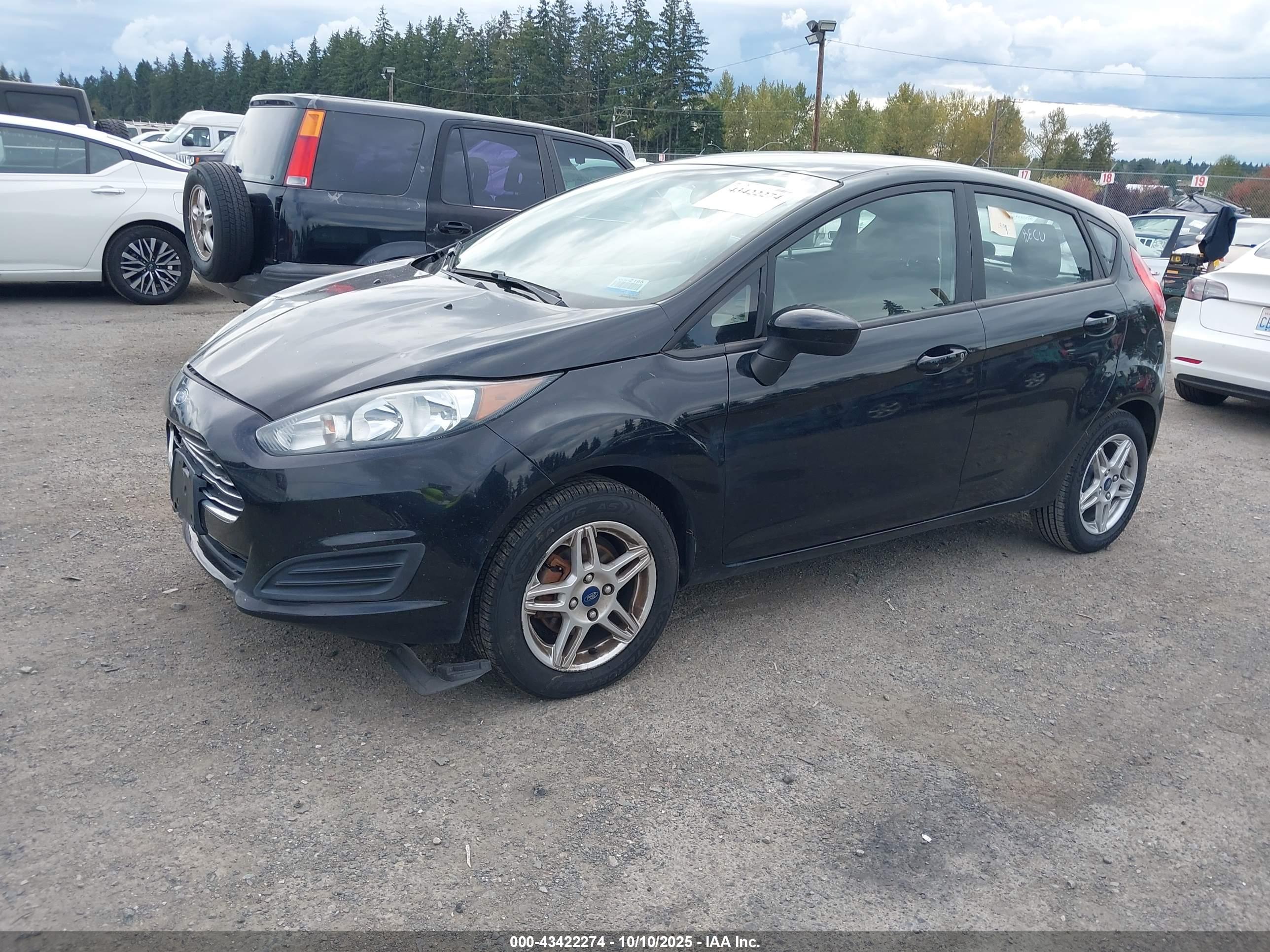 FORD FIESTA image 2