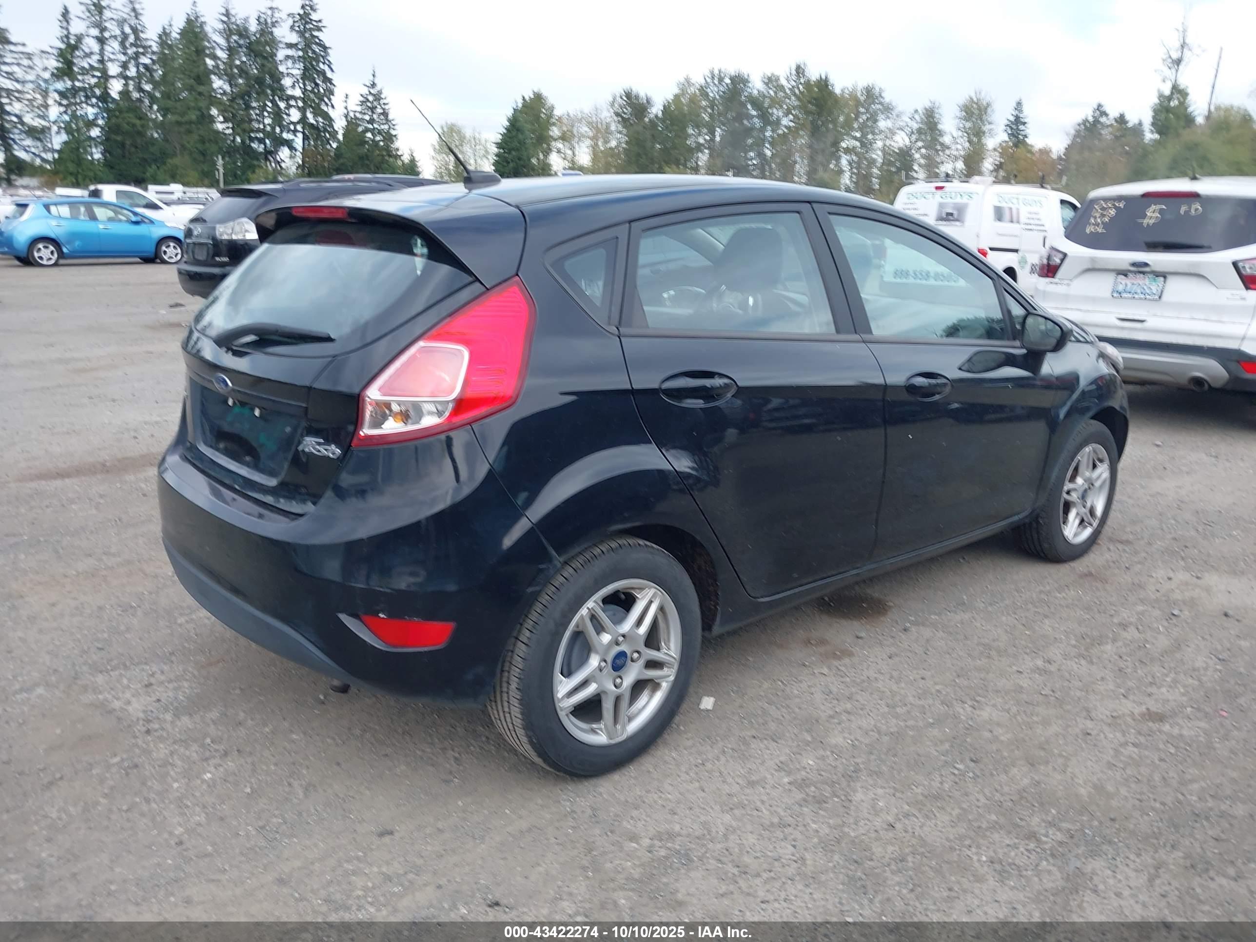 FORD FIESTA image 4
