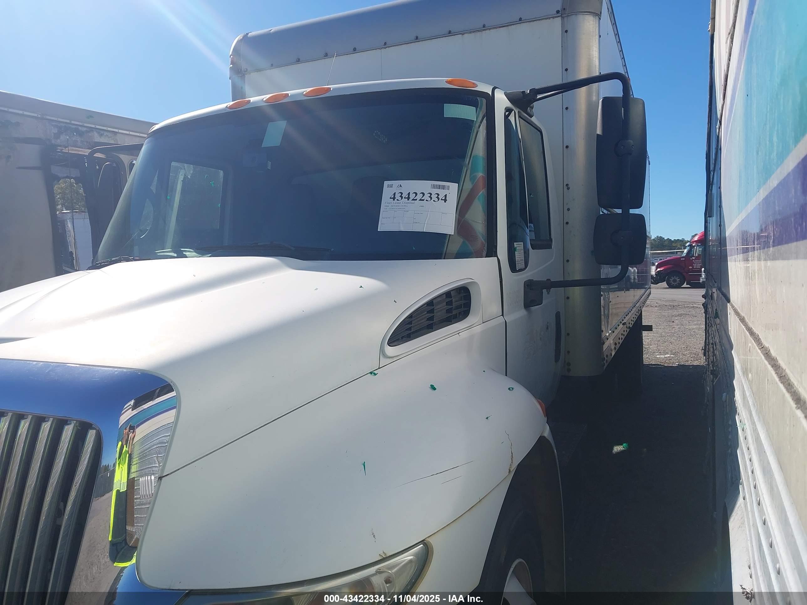INTERNATIONAL 4000 image 2