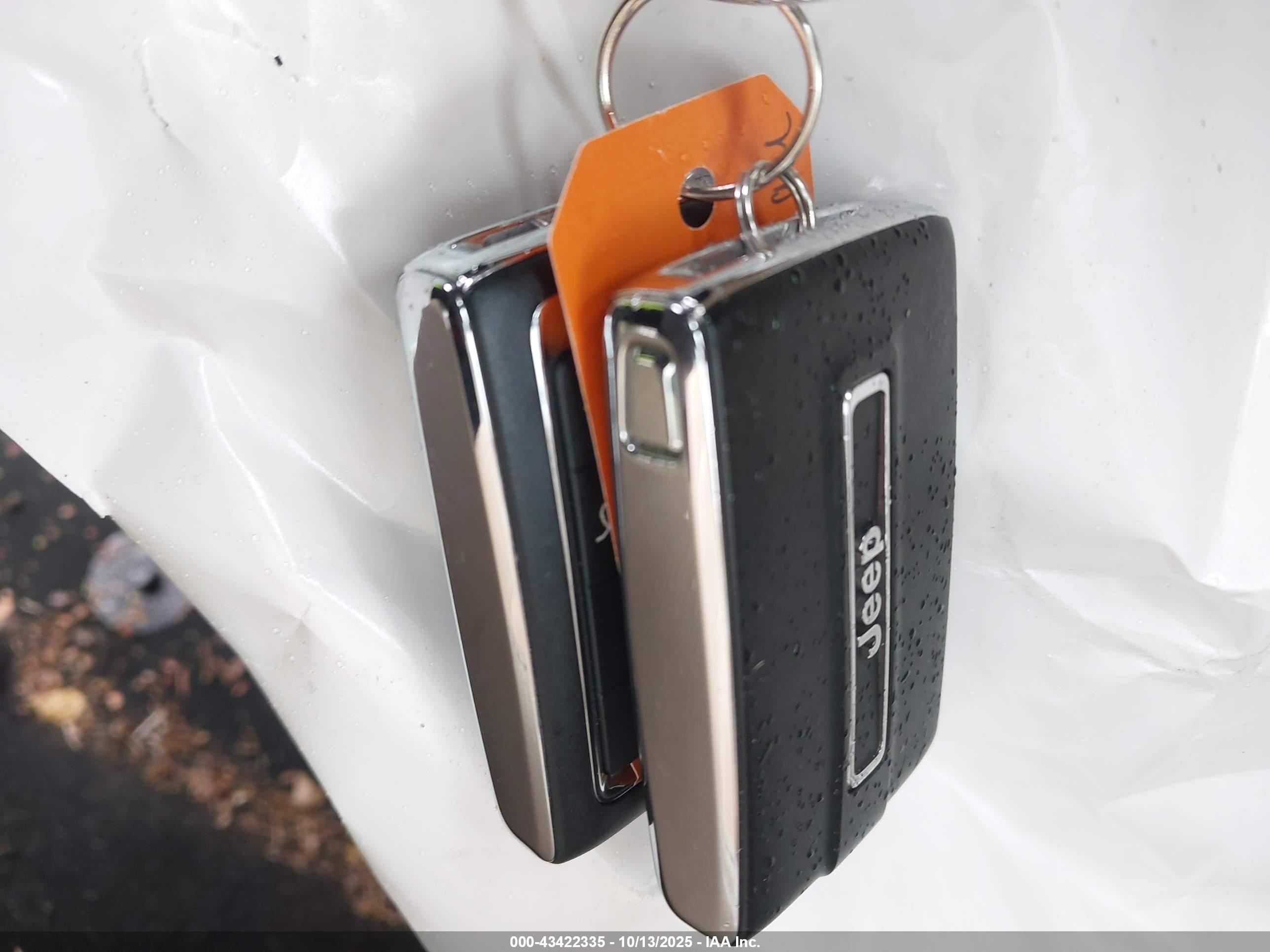 JEEP GRAND image 11