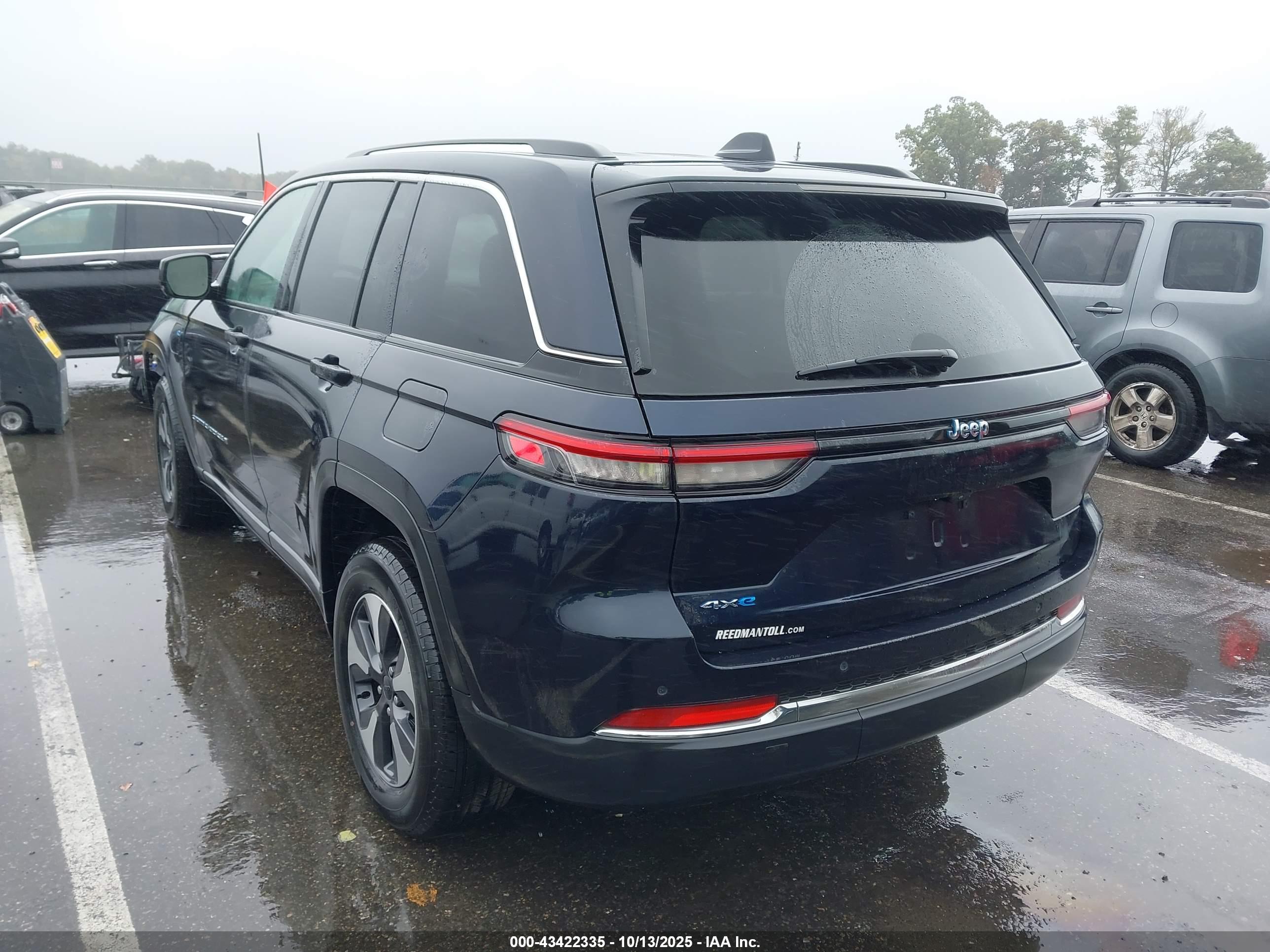 JEEP GRAND image 3