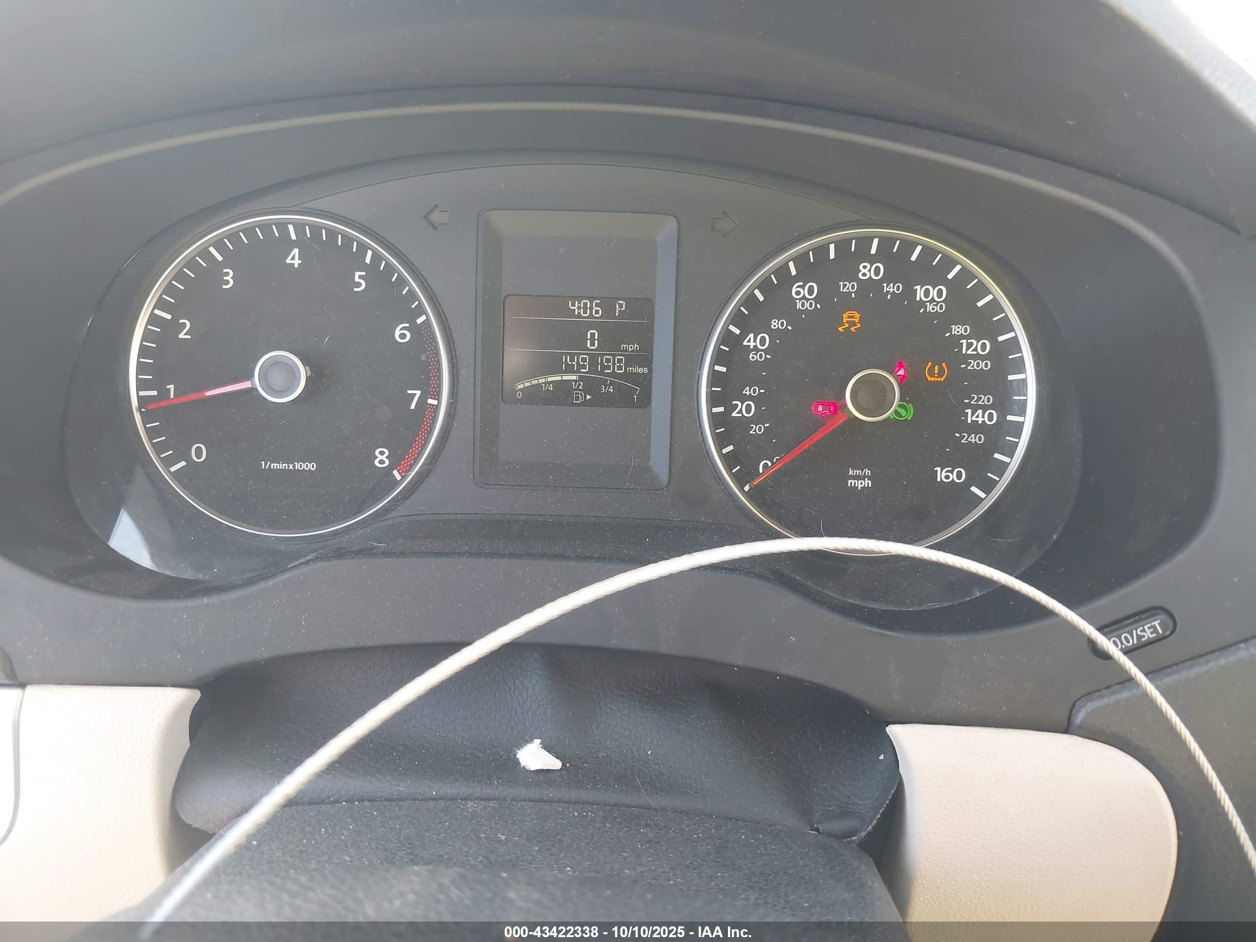 VOLKSWAGEN JETTA image 7