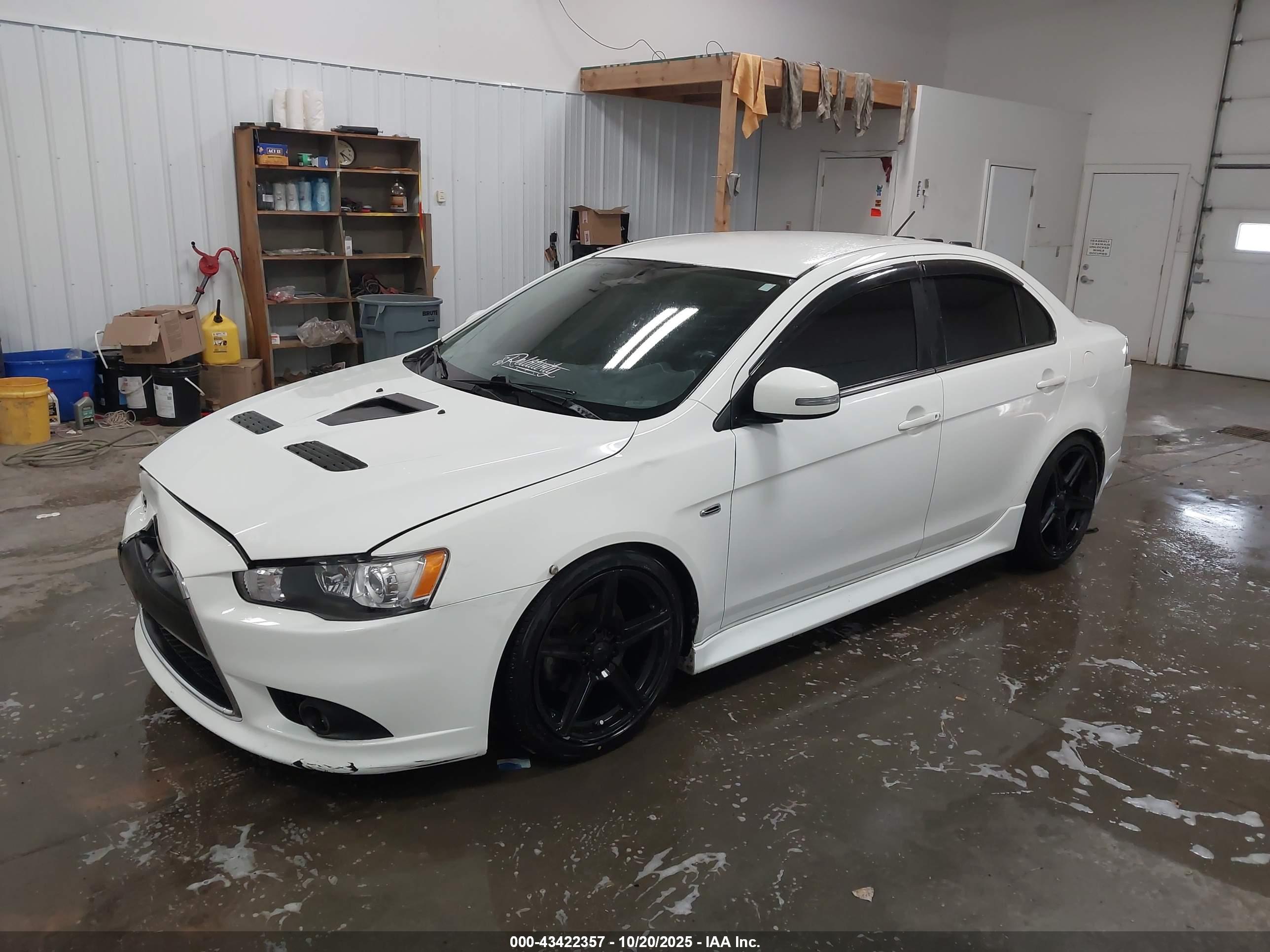 MITSUBISHI LANCER image 2