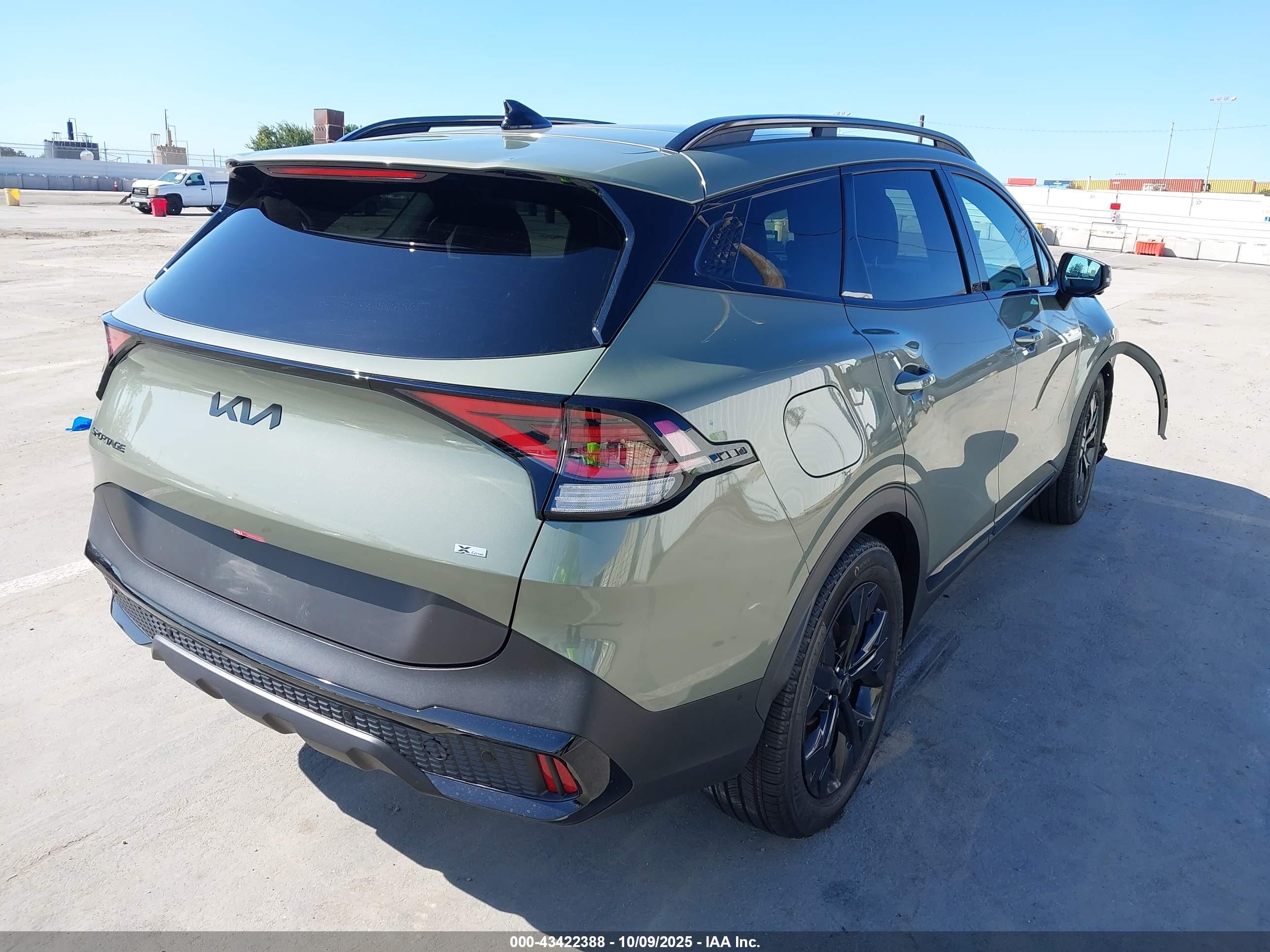 KIA SPORTAGE image 4