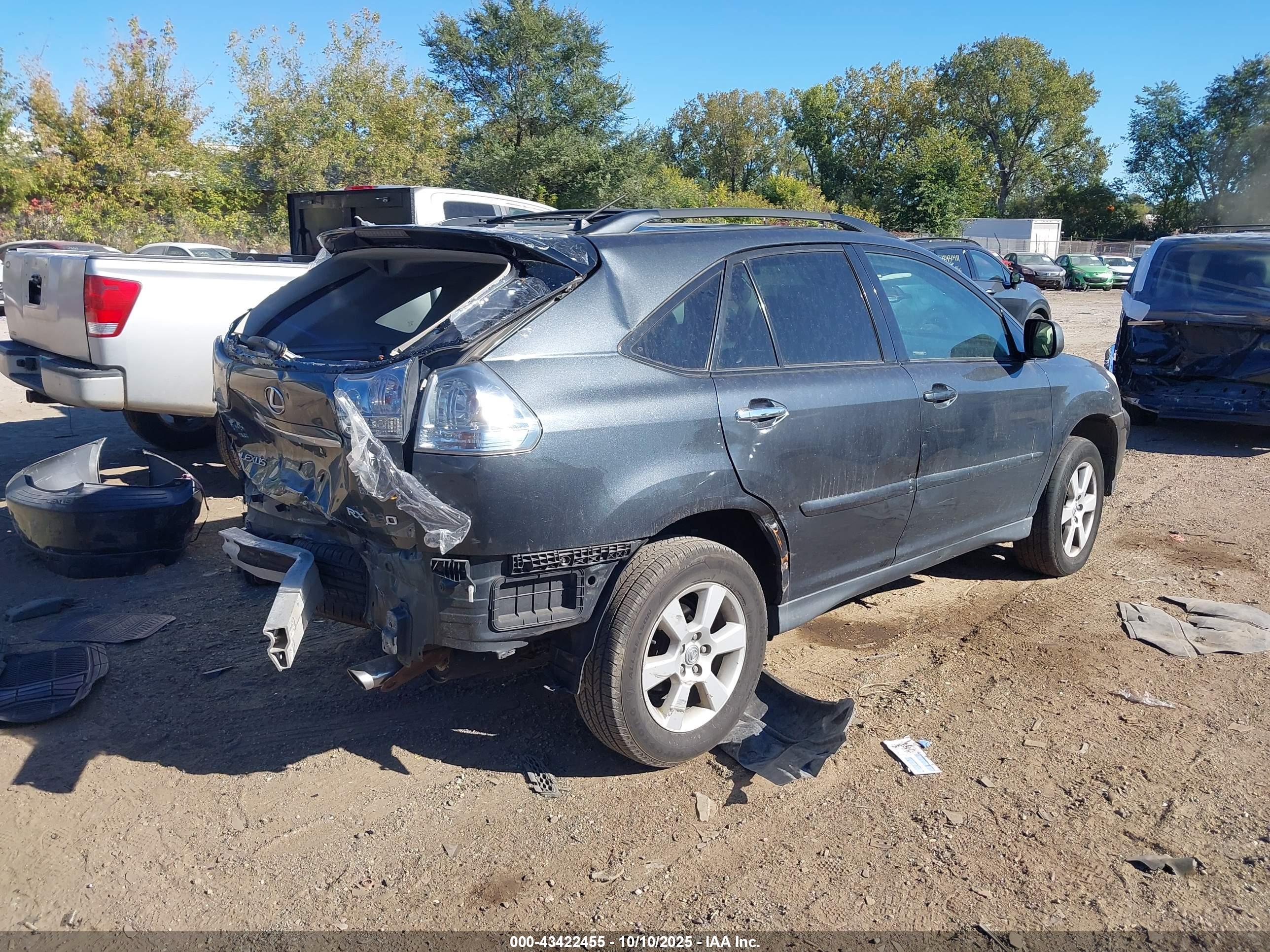 LEXUS RX image 4