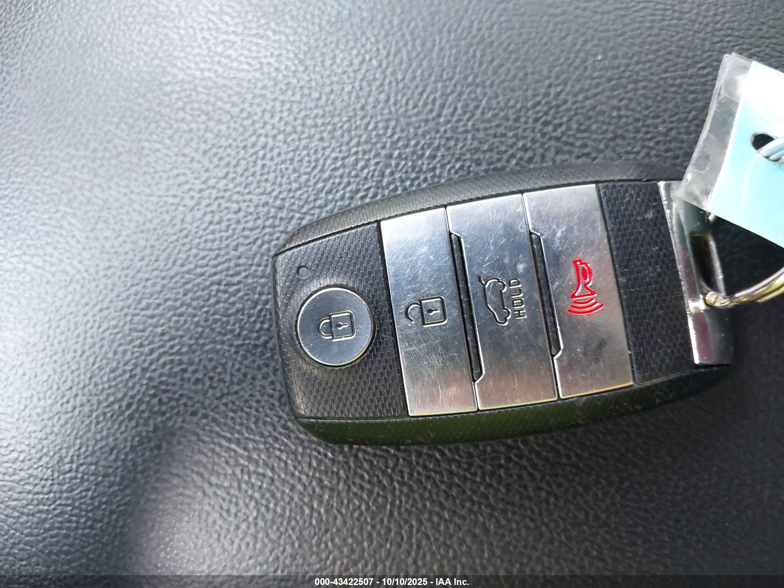KIA SORENTO image 11