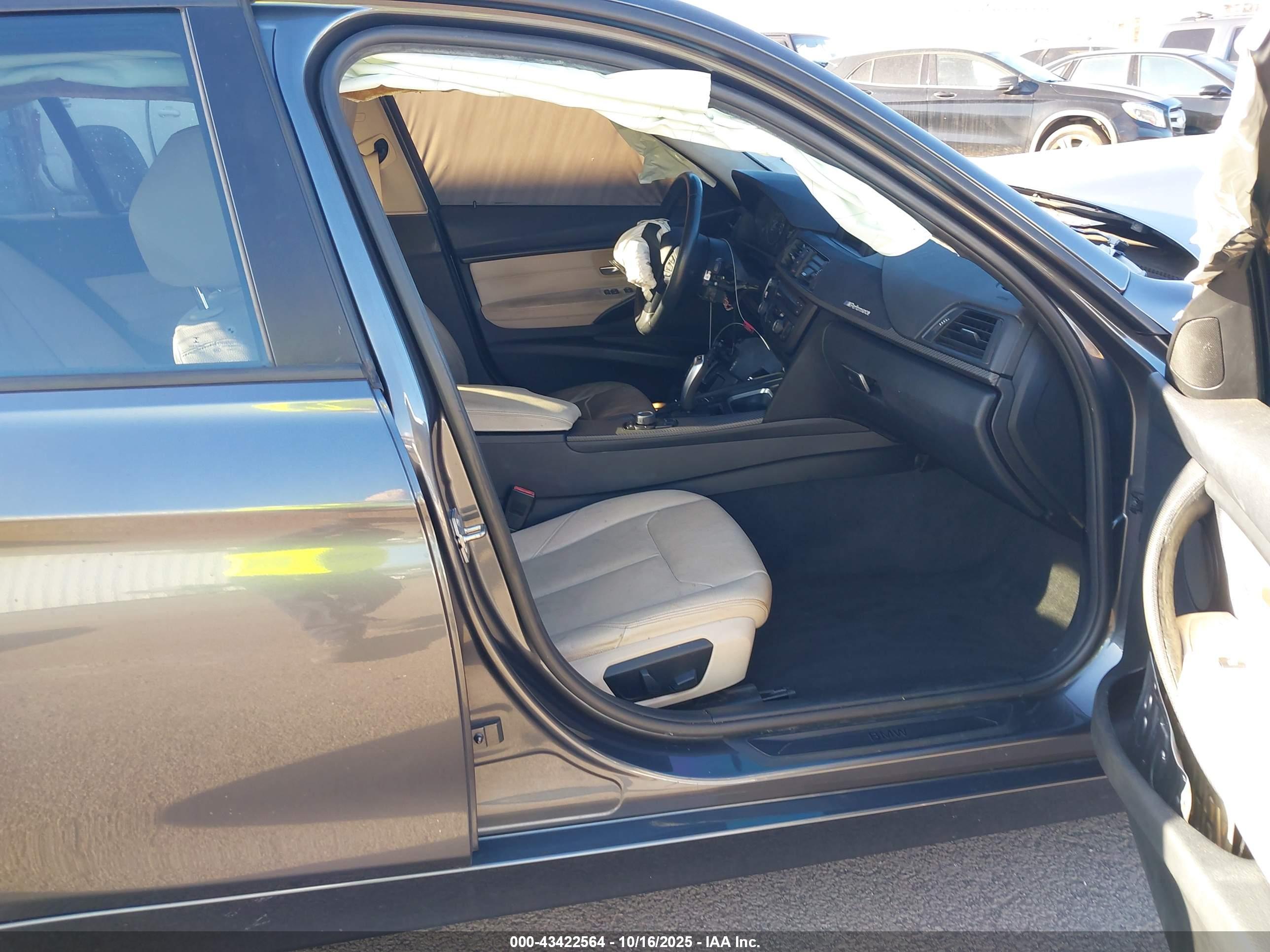 BMW 320I image 5