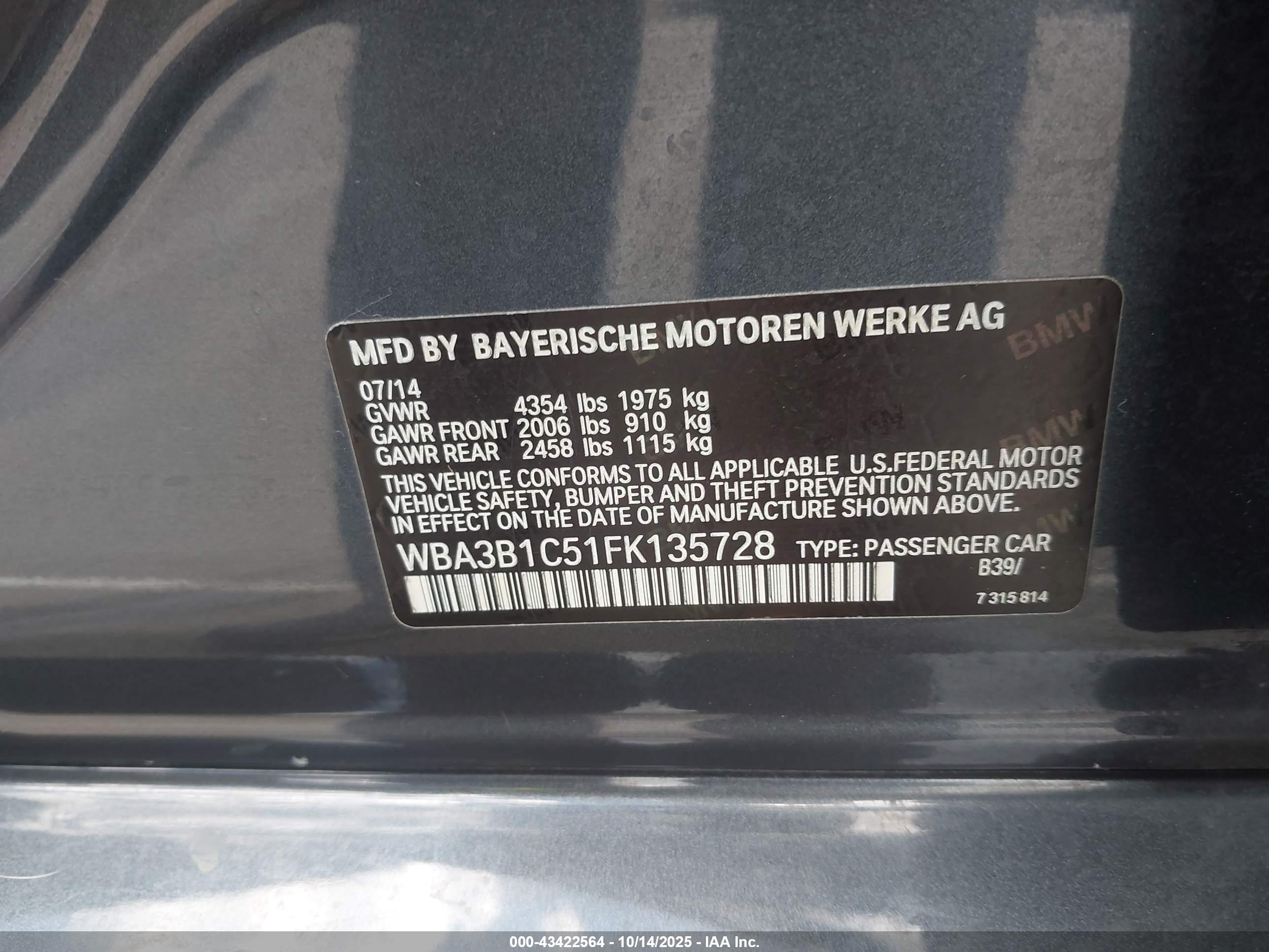 BMW 320I image 9
