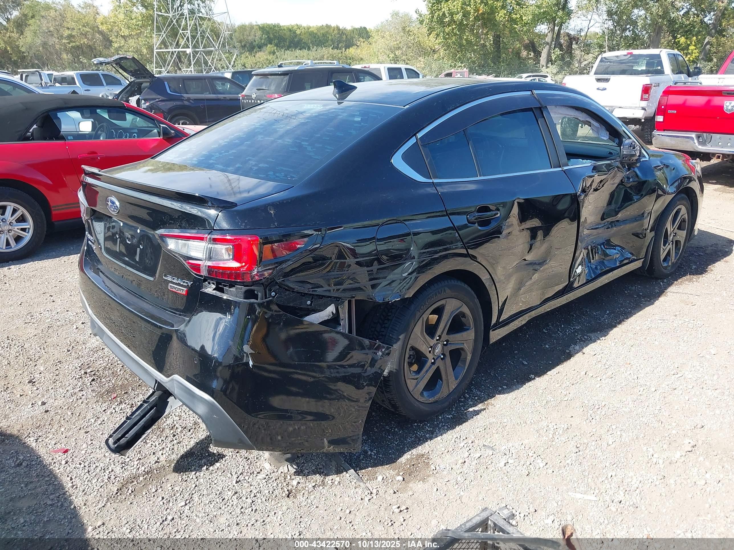 SUBARU LEGACY image 4