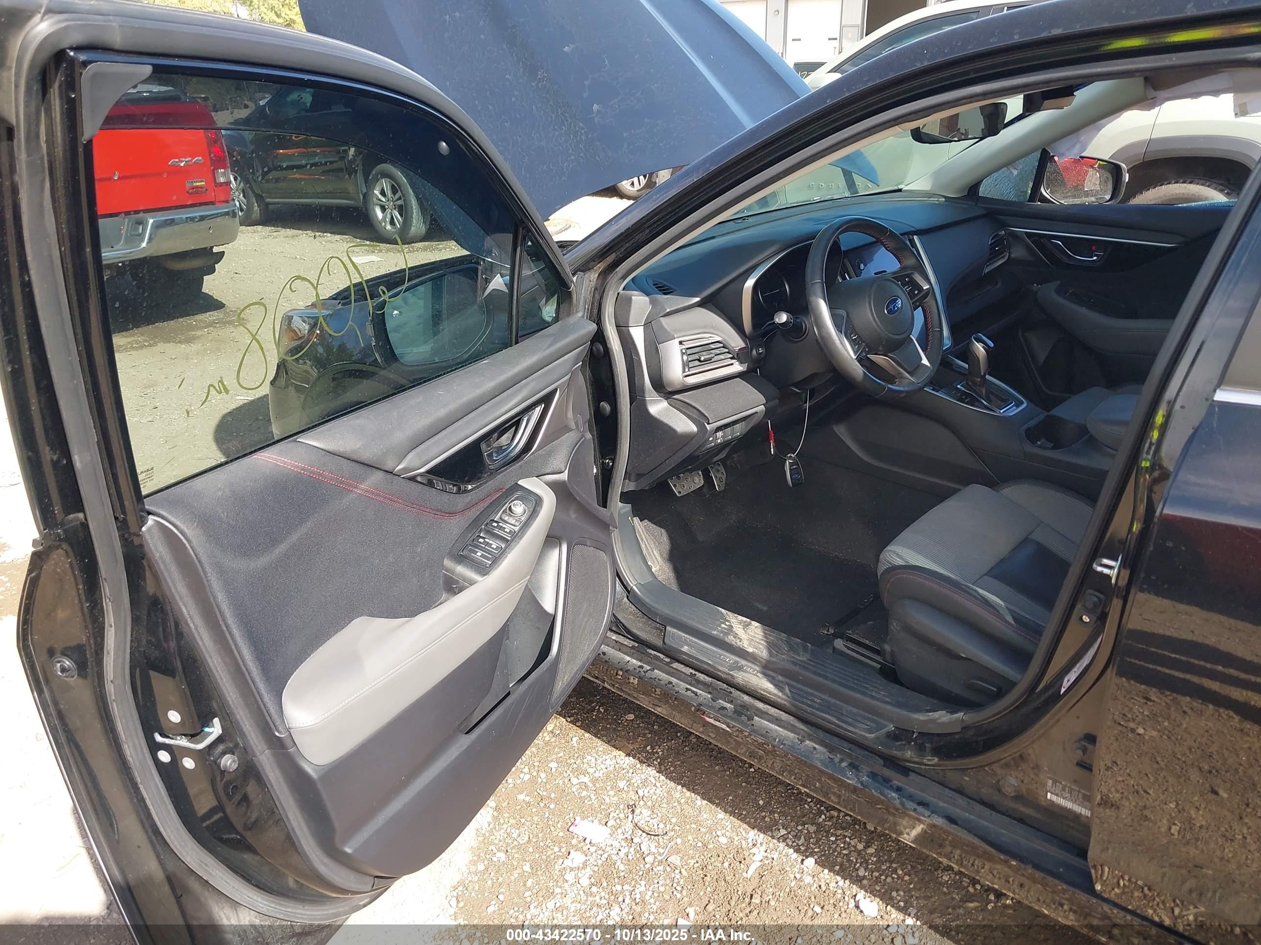 SUBARU LEGACY image 5