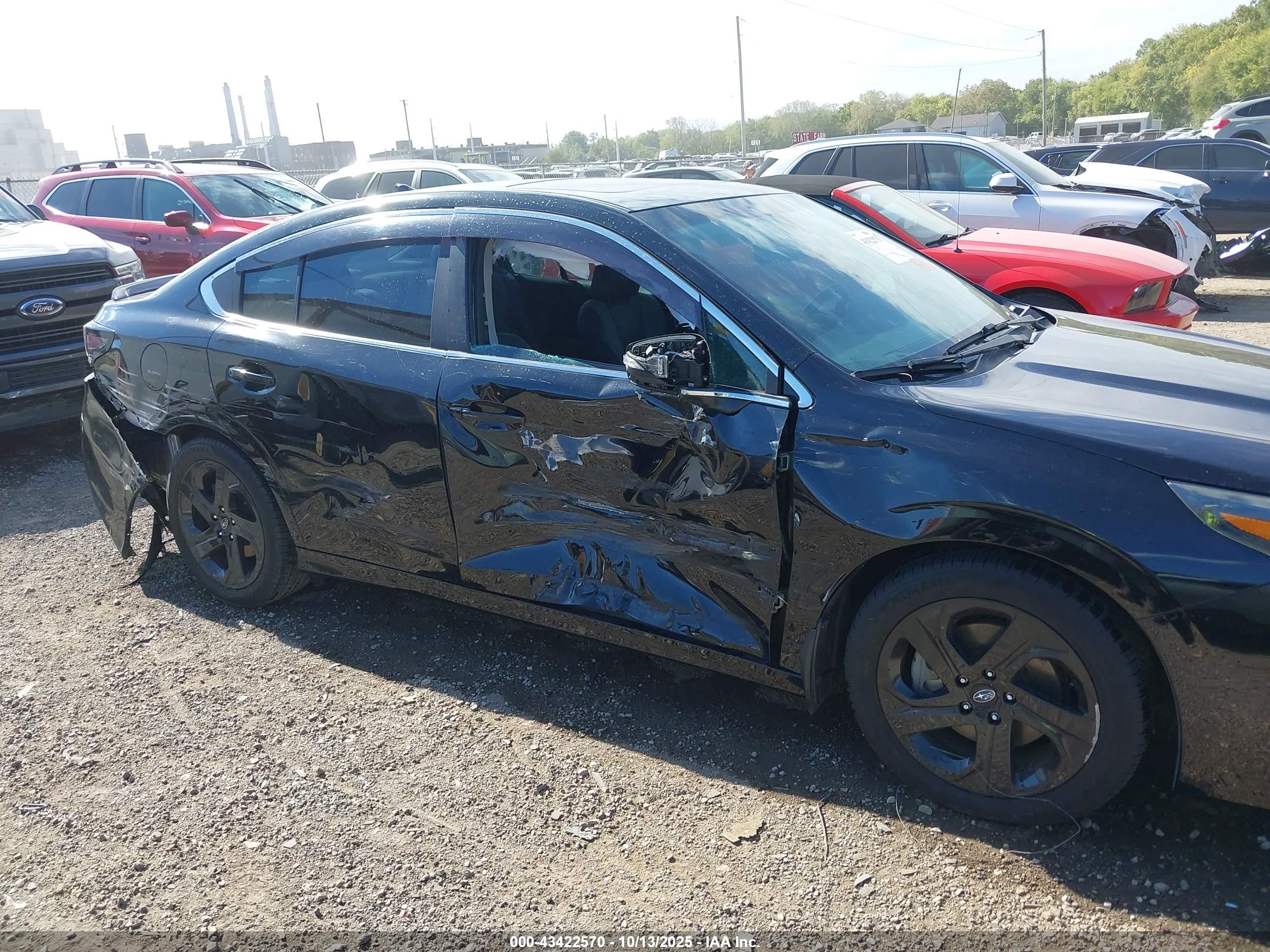 SUBARU LEGACY image 6