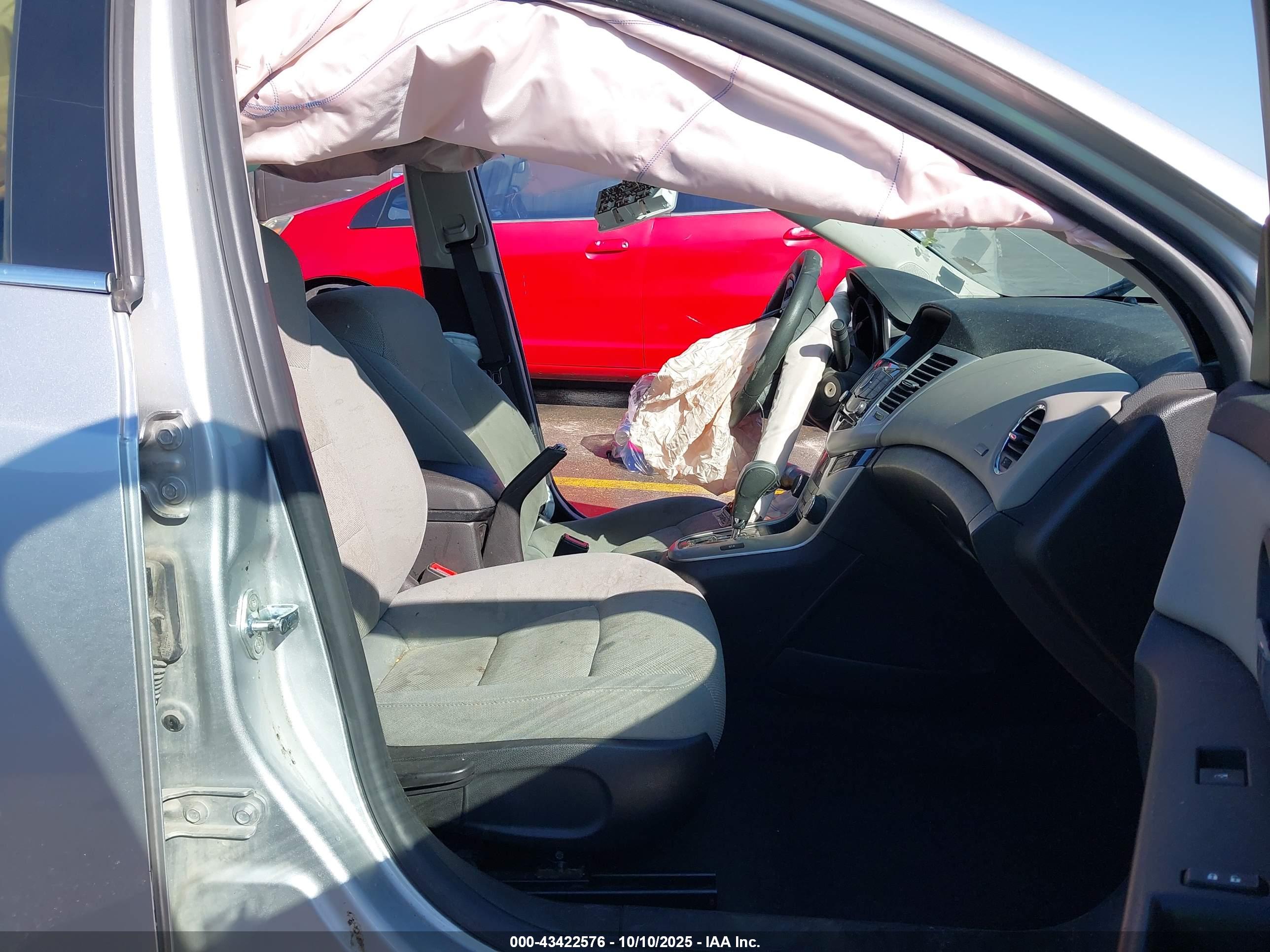 CHEVROLET CRUZE image 5