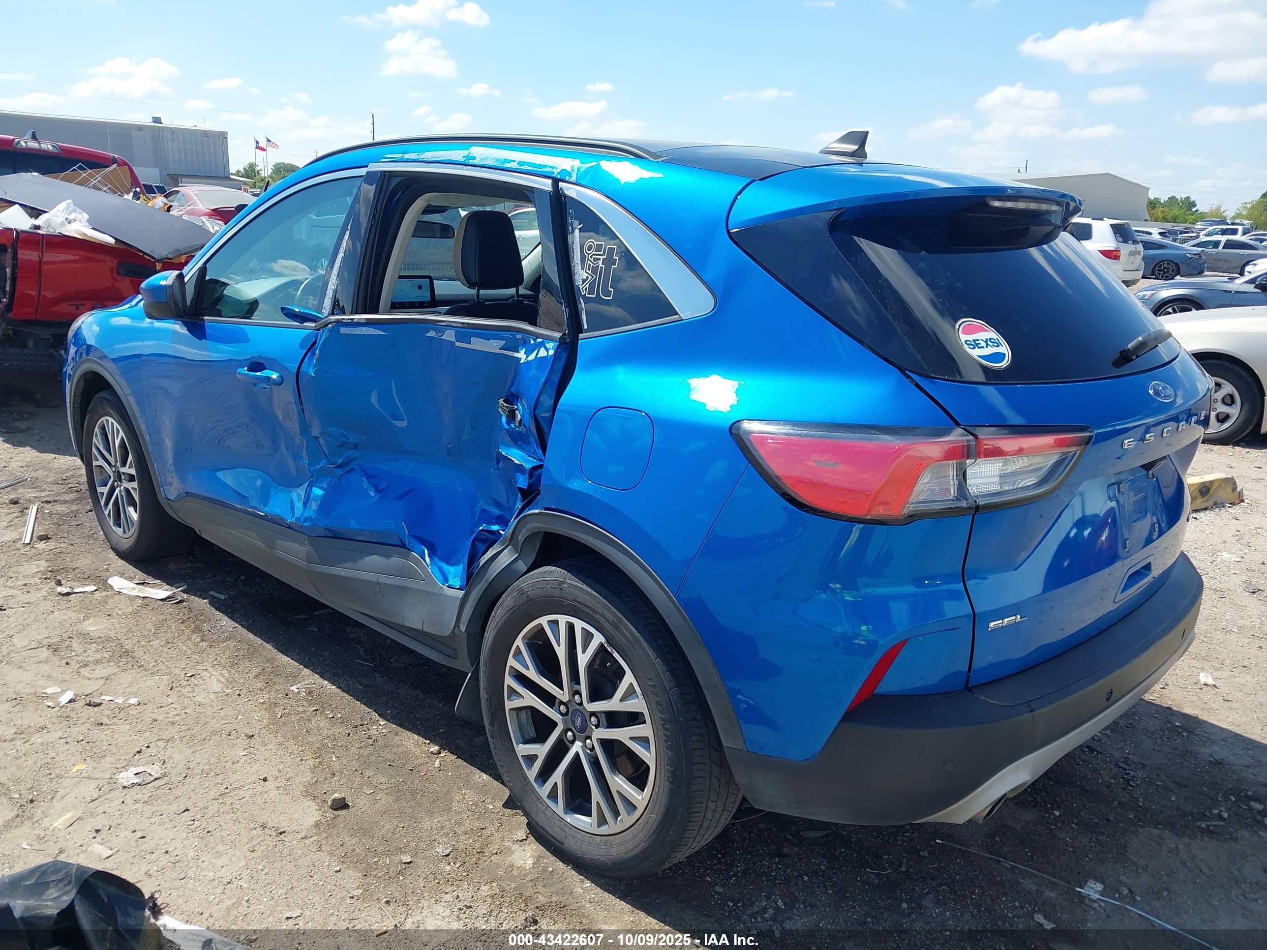 FORD ESCAPE image 3