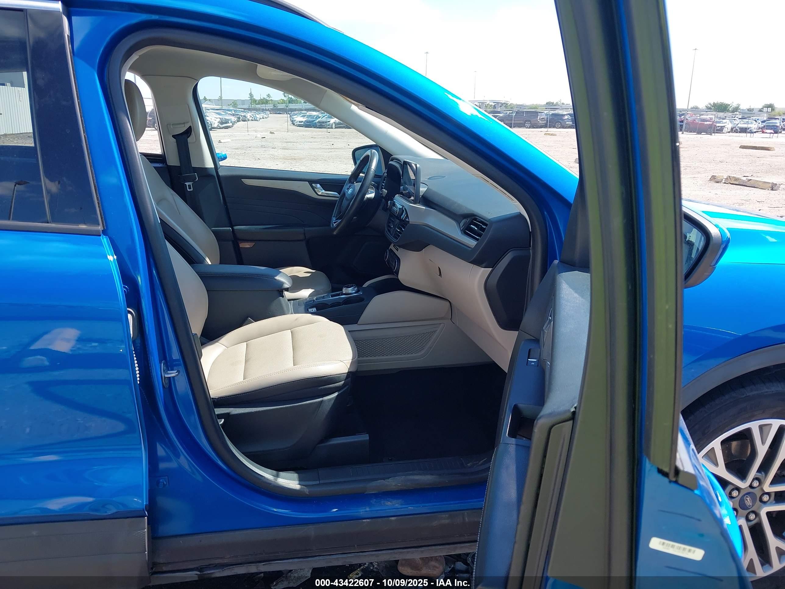 FORD ESCAPE image 5
