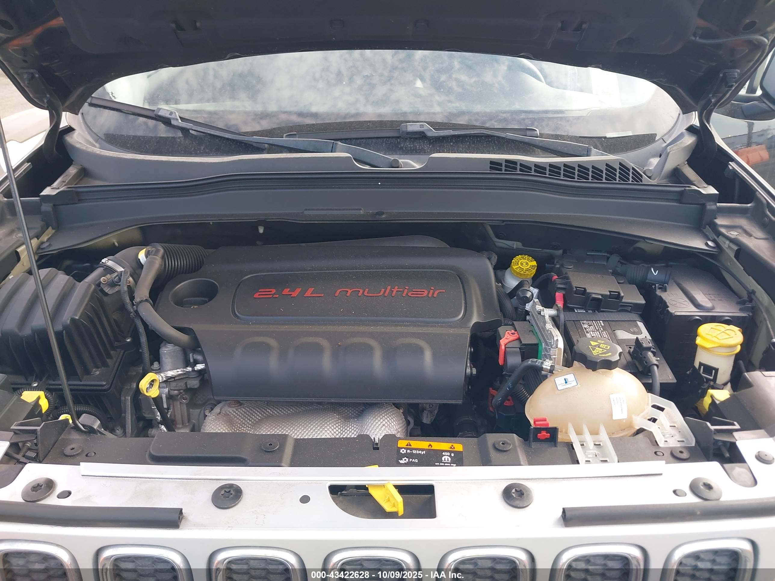 JEEP RENEGADE image 10