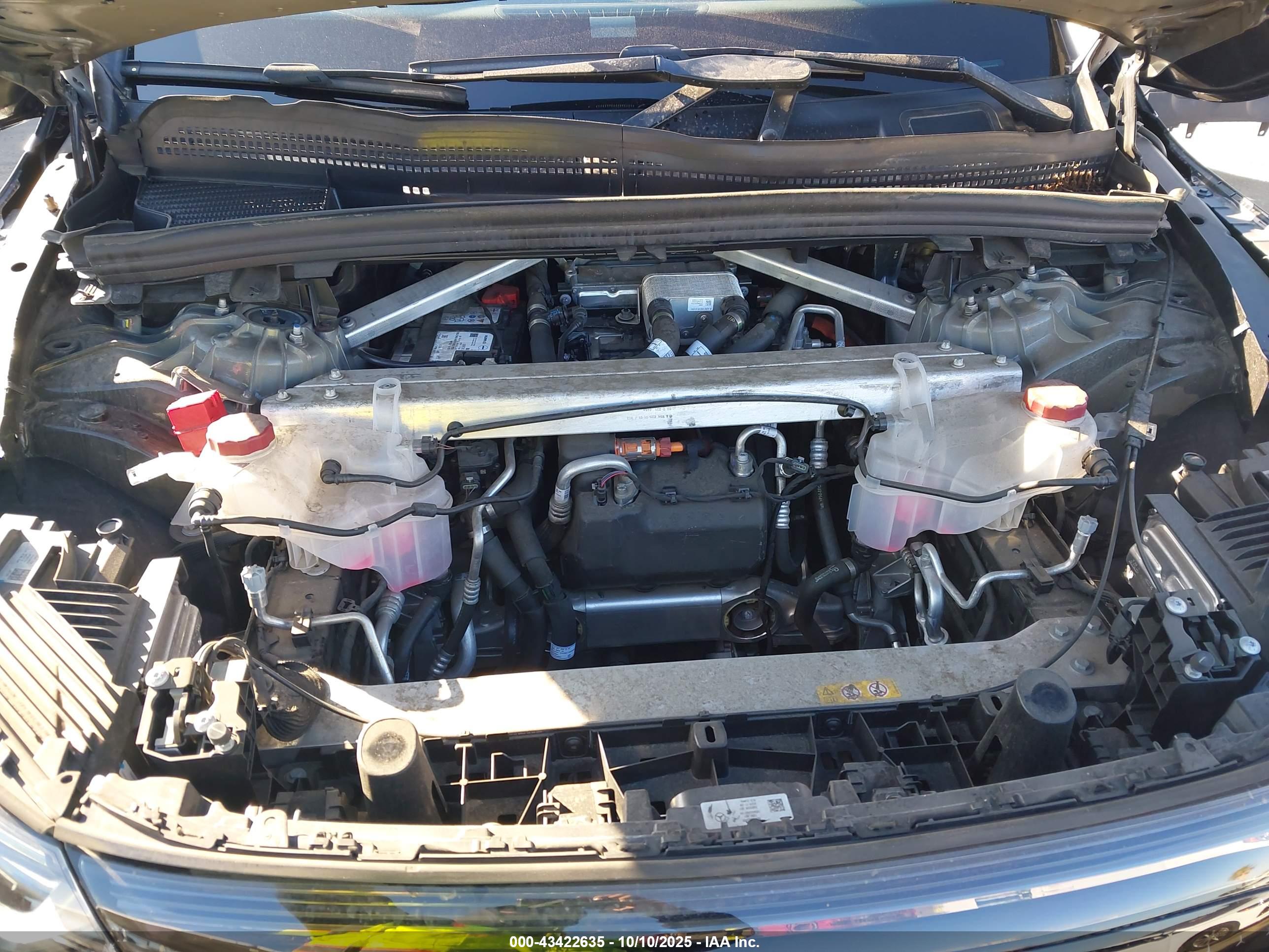MERCEDES-BENZ EQE image 10