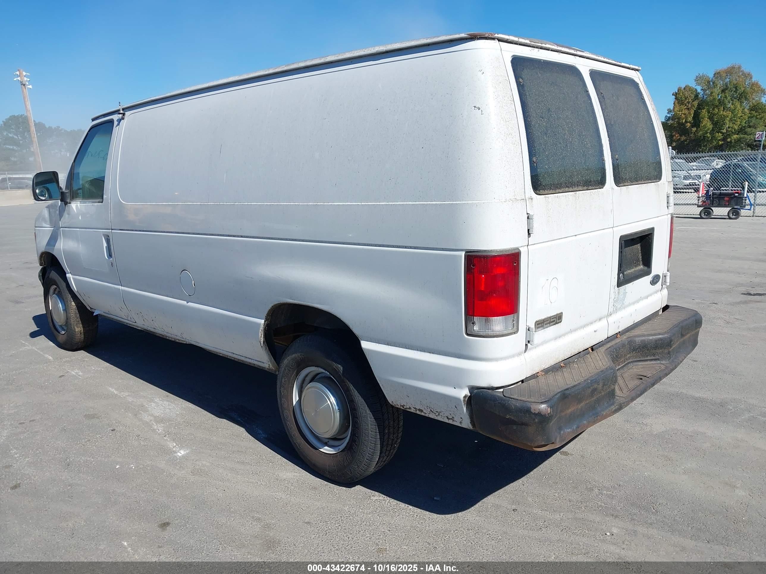 FORD E-250 image 3