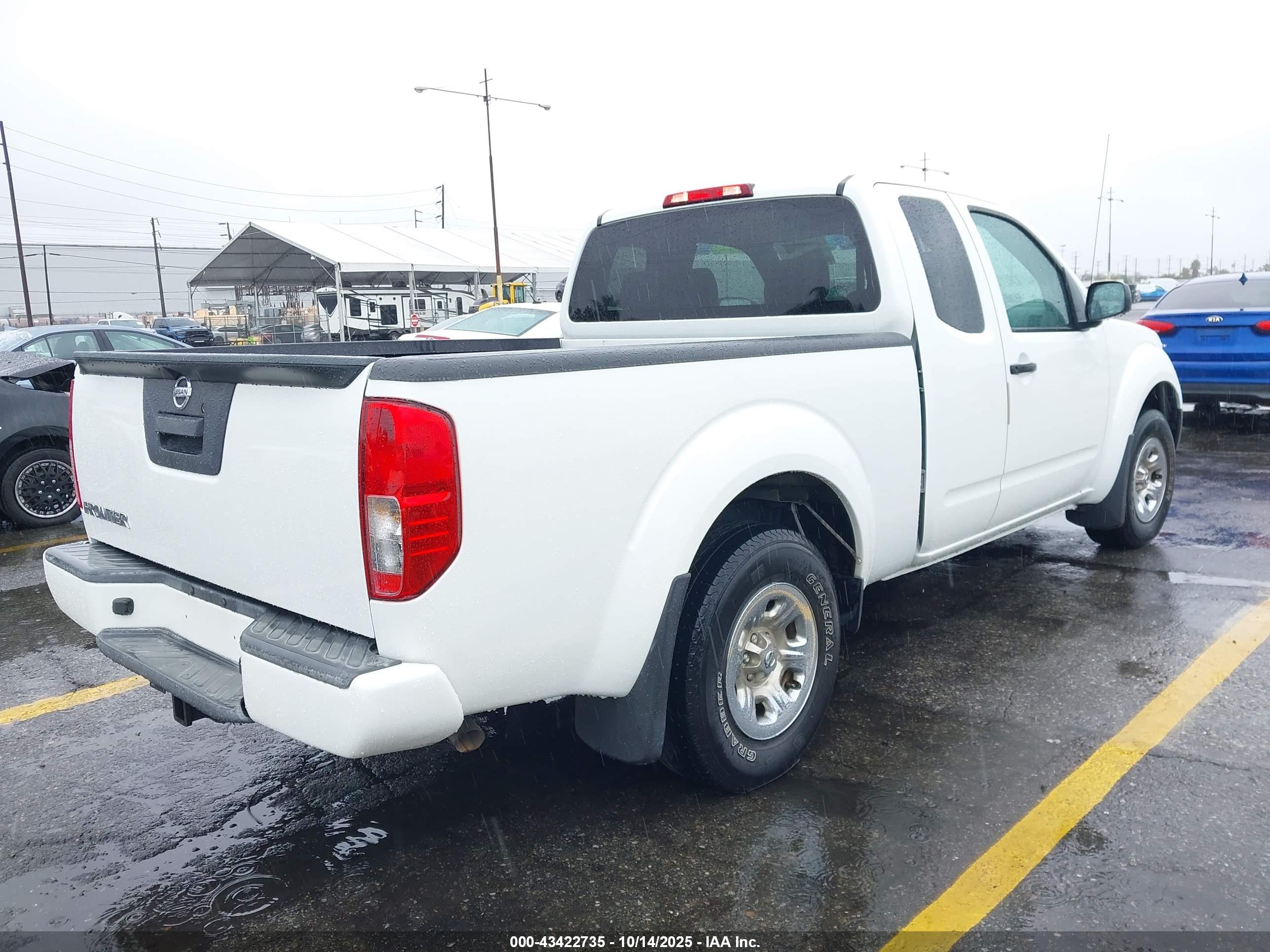 NISSAN FRONTIER image 4