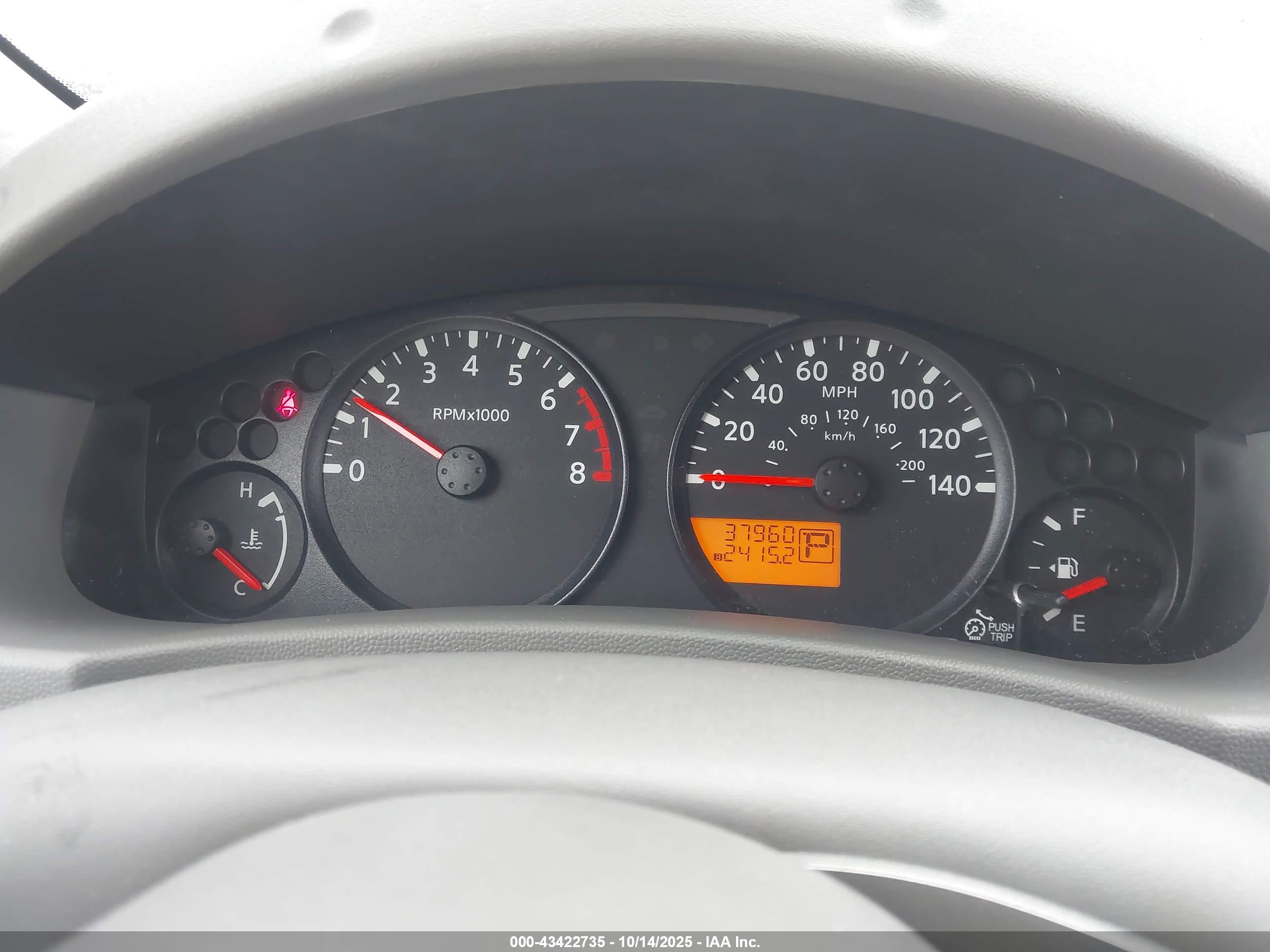 NISSAN FRONTIER image 7