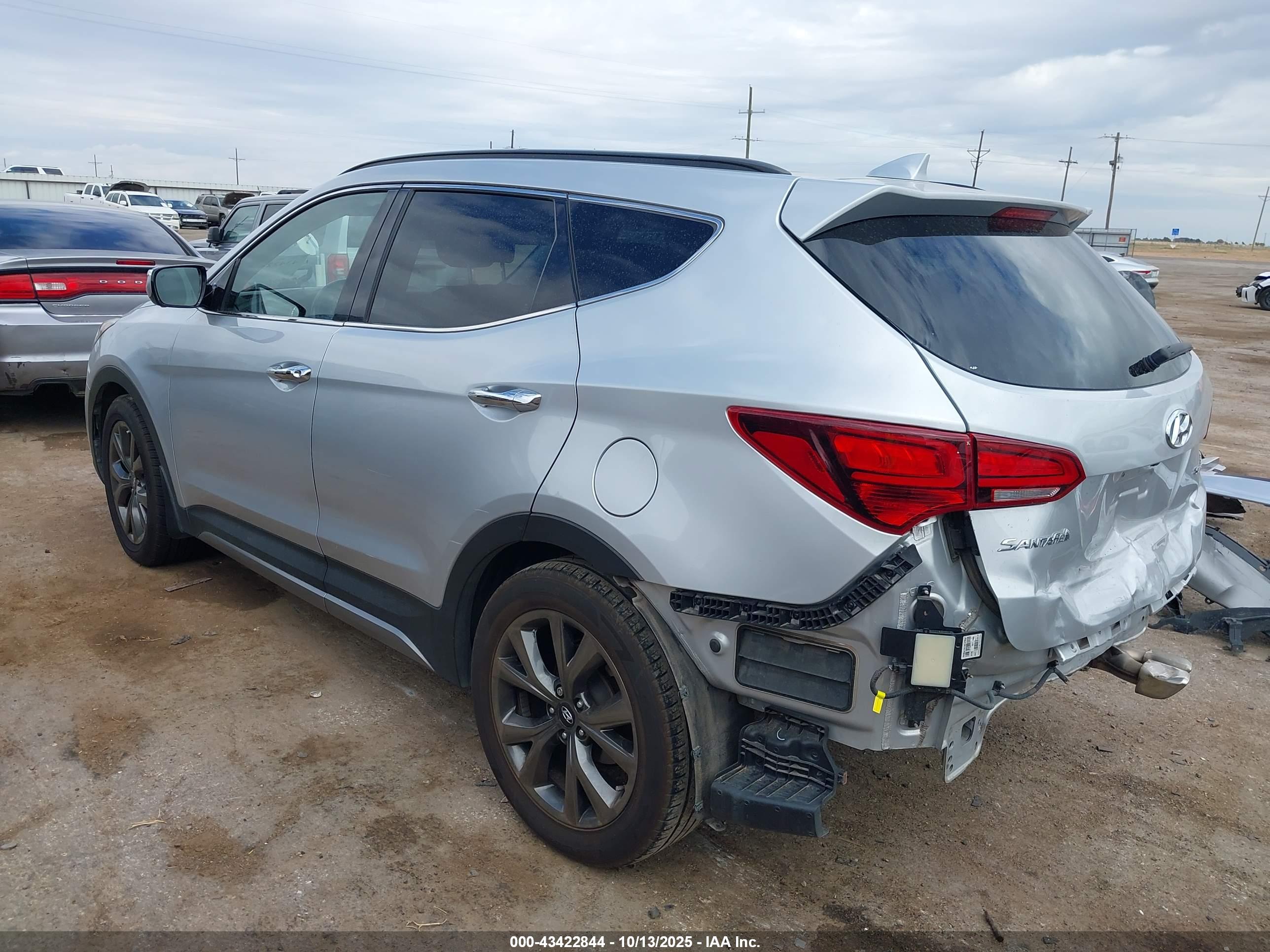 HYUNDAI SANTA image 3