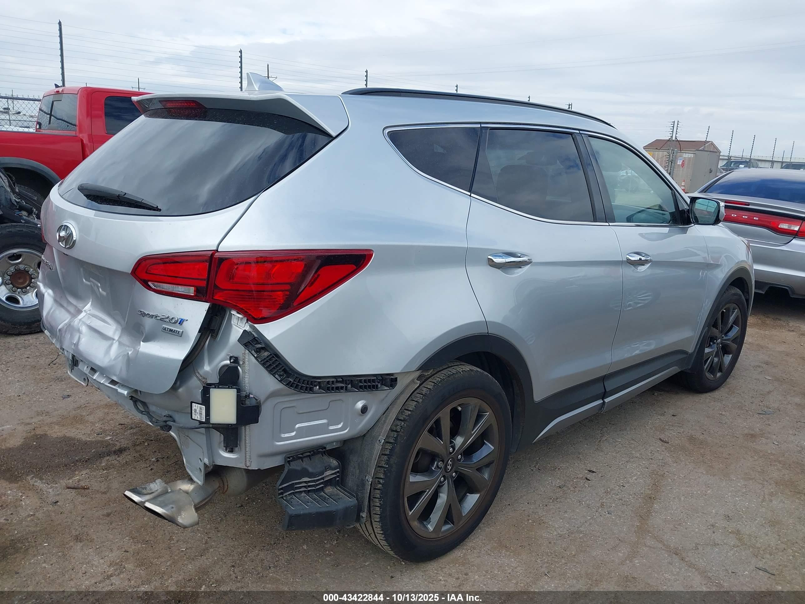 HYUNDAI SANTA image 4