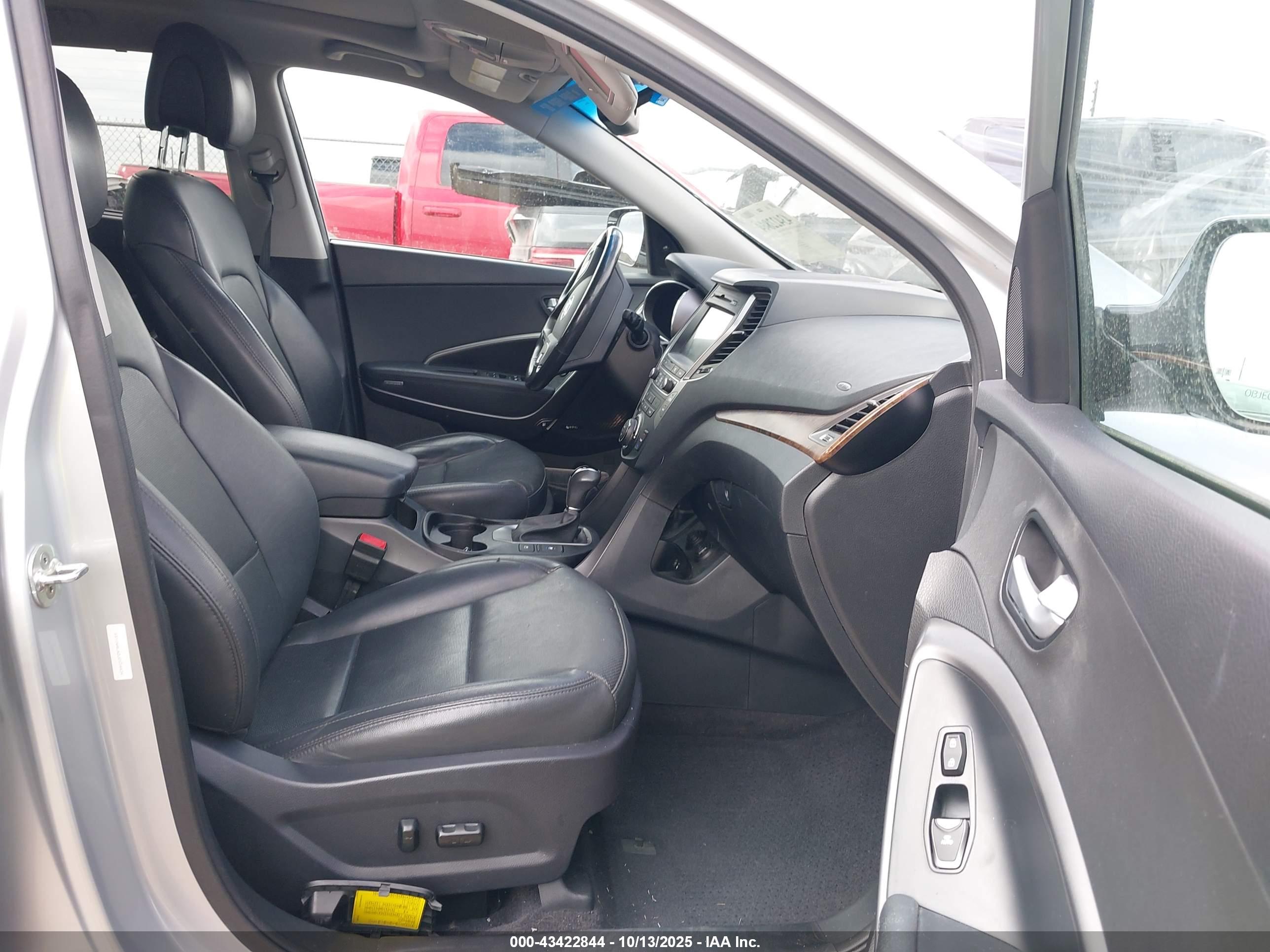 HYUNDAI SANTA image 5