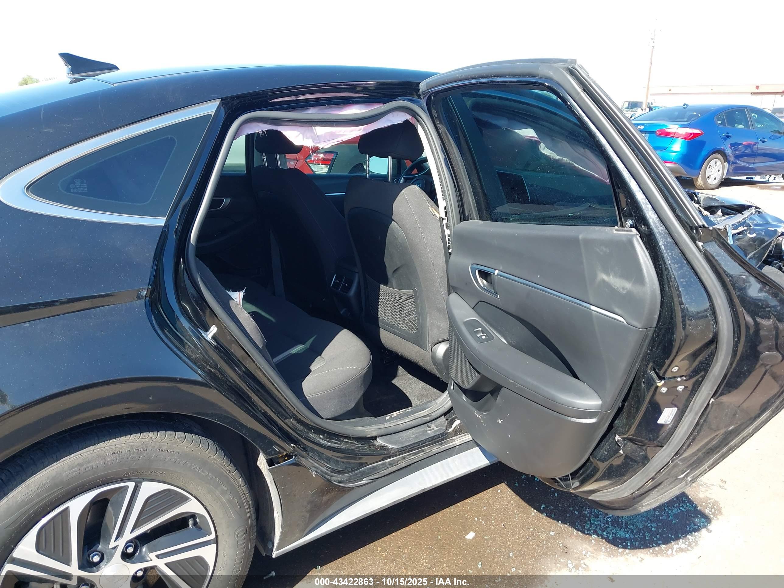 HYUNDAI SONATA image 8