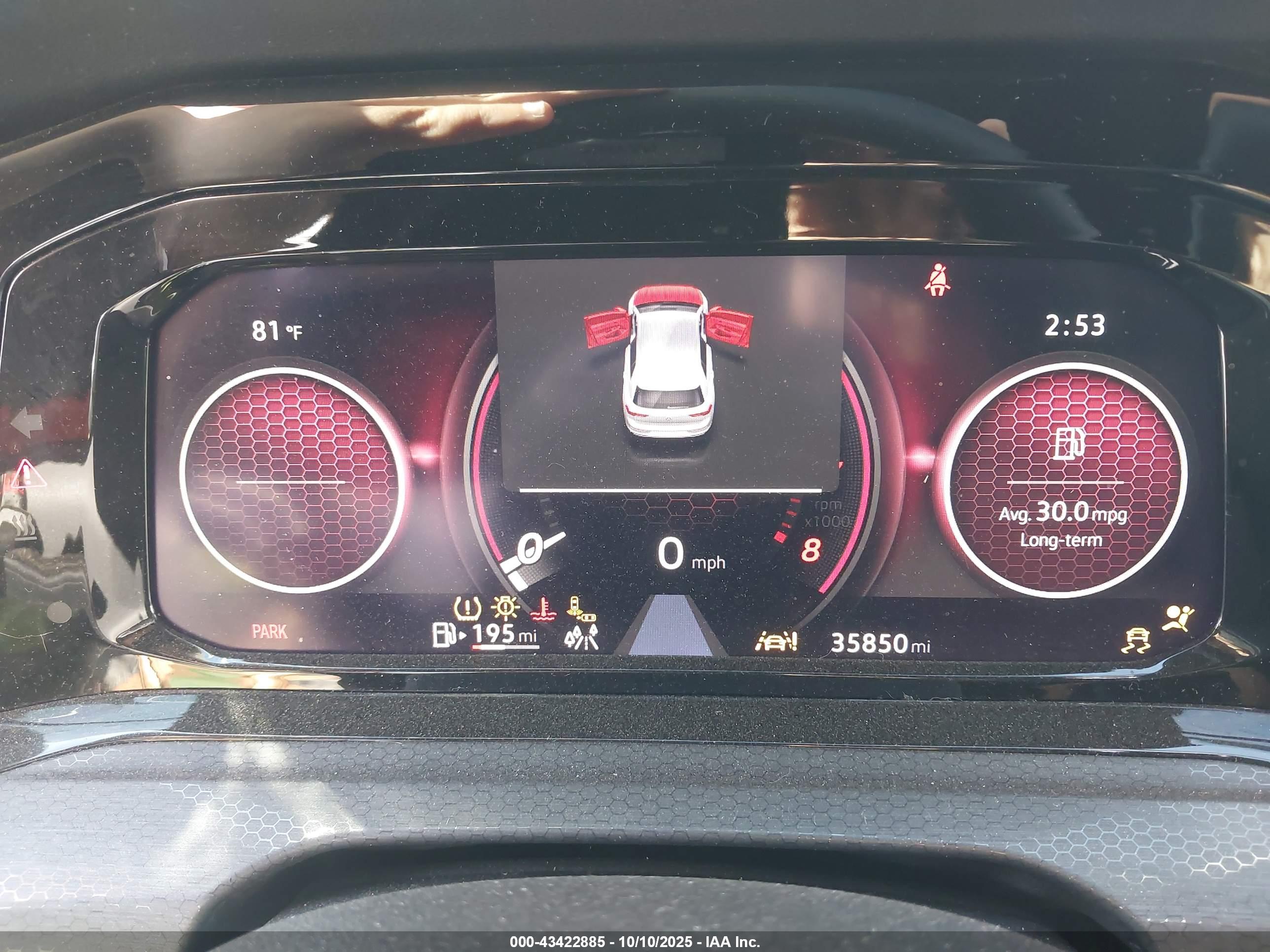 VOLKSWAGEN GOLF image 7