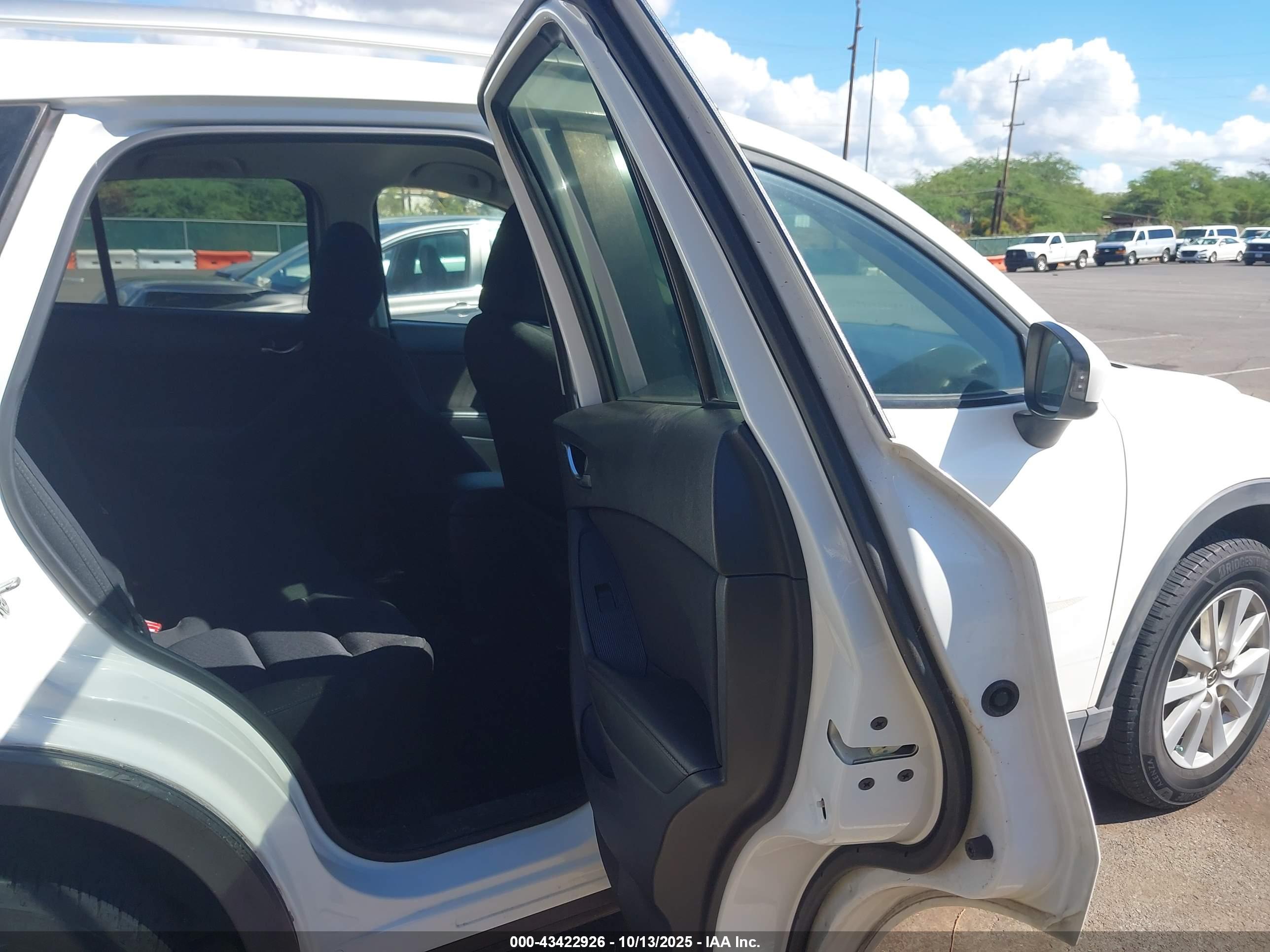 MAZDA CX-5 image 8