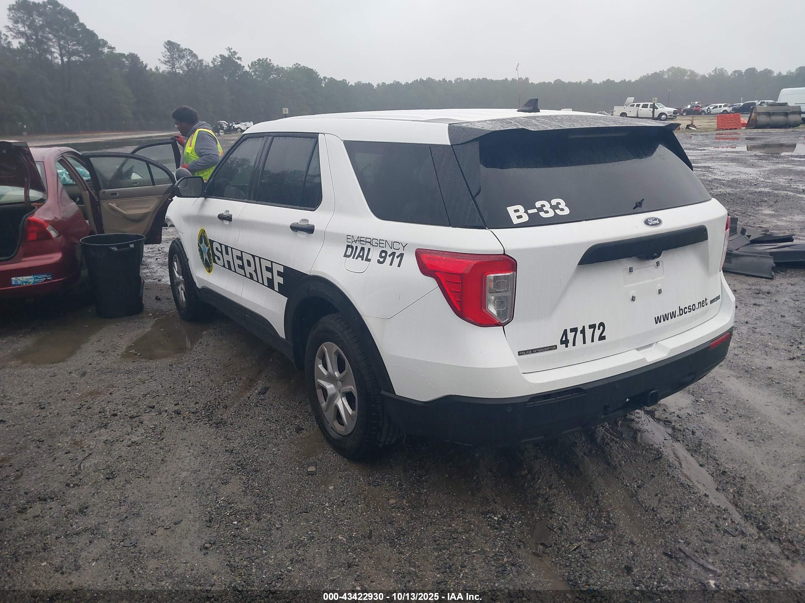 FORD POLICE image 3