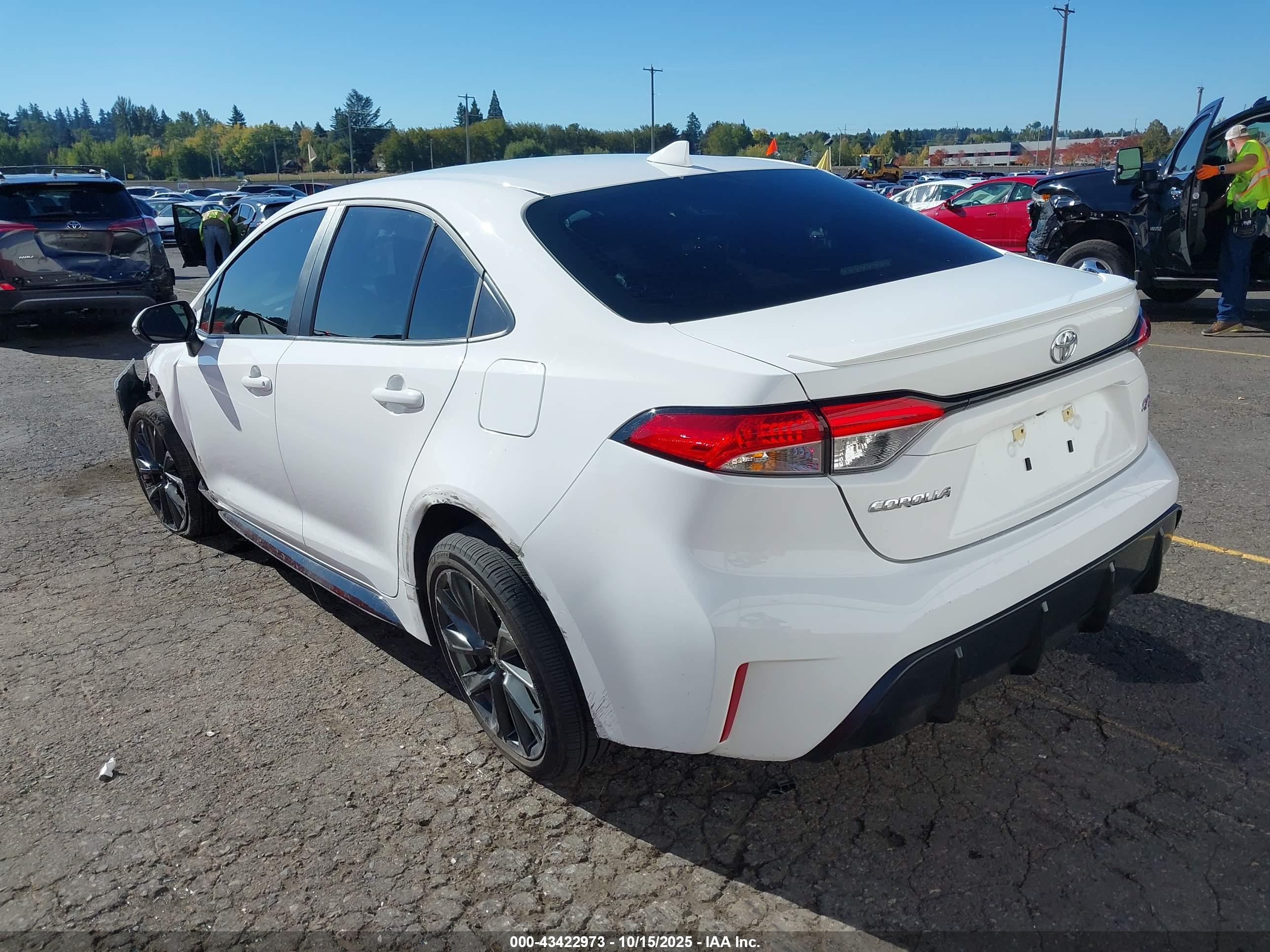 TOYOTA COROLLA image 3