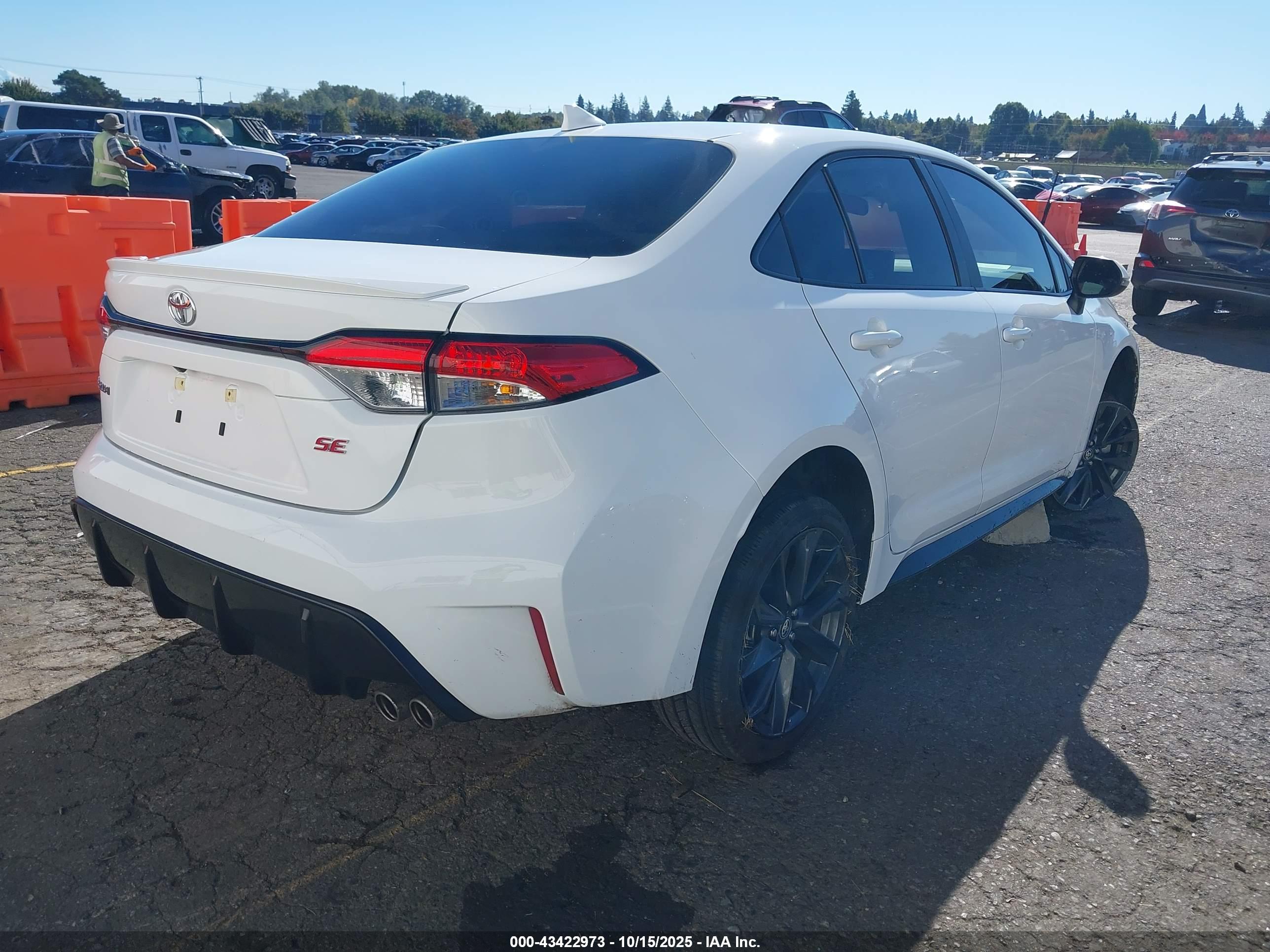 TOYOTA COROLLA image 4