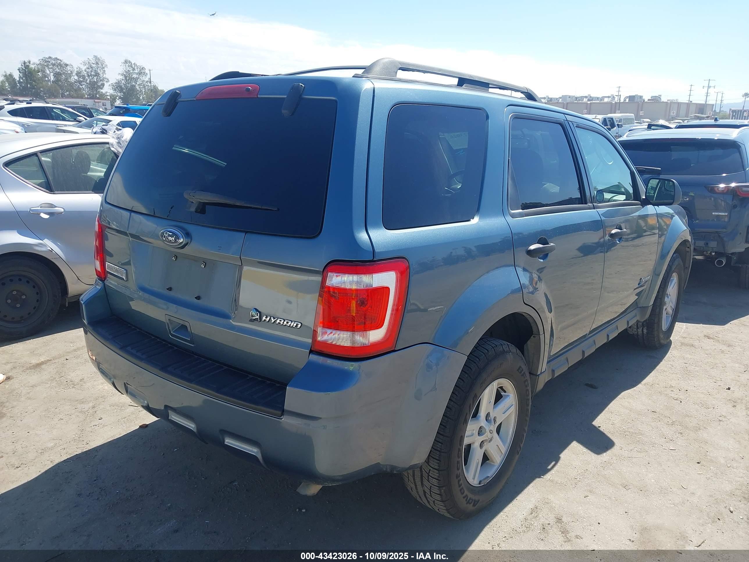 FORD ESCAPE image 4