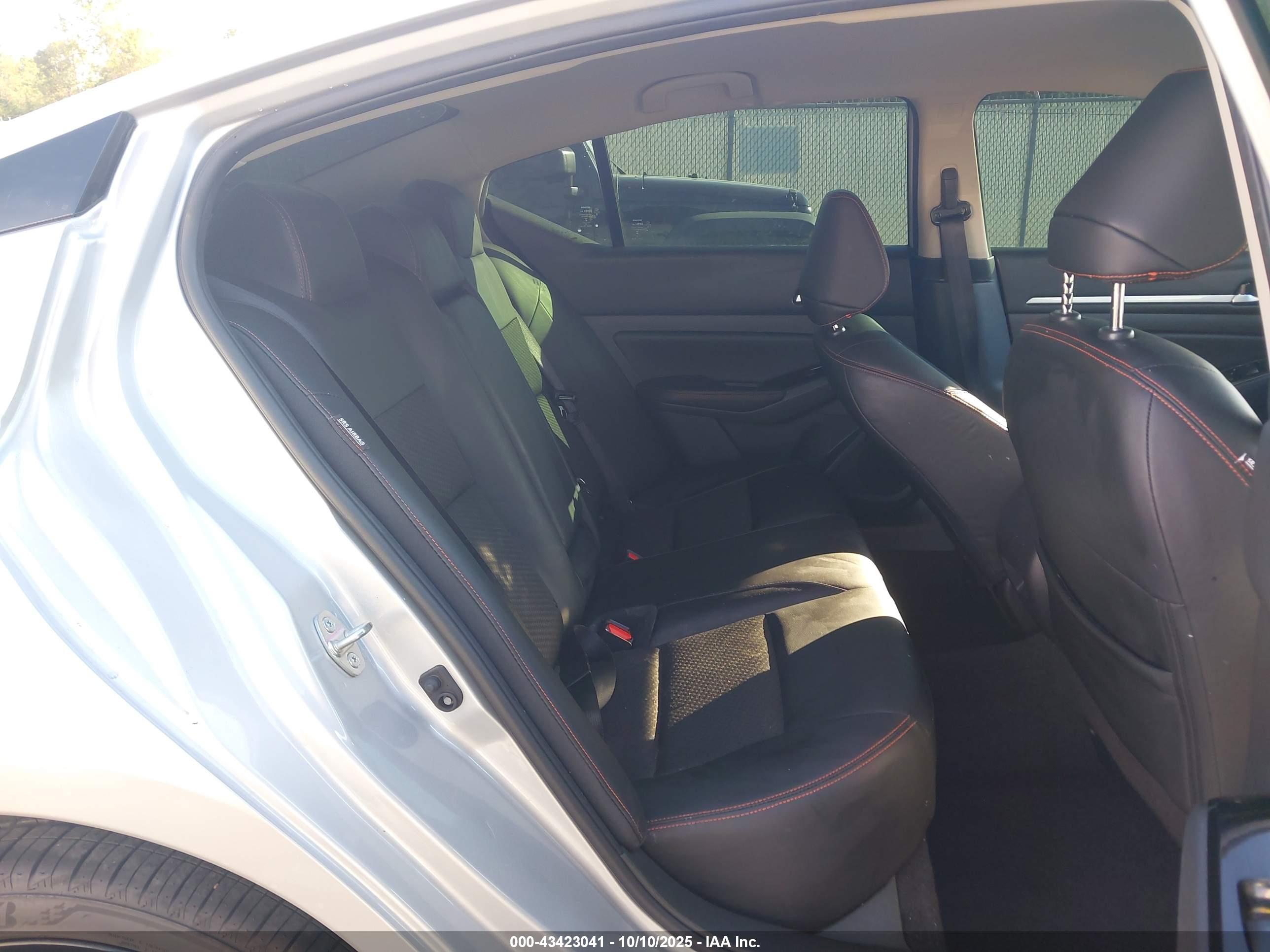 NISSAN ALTIMA image 8