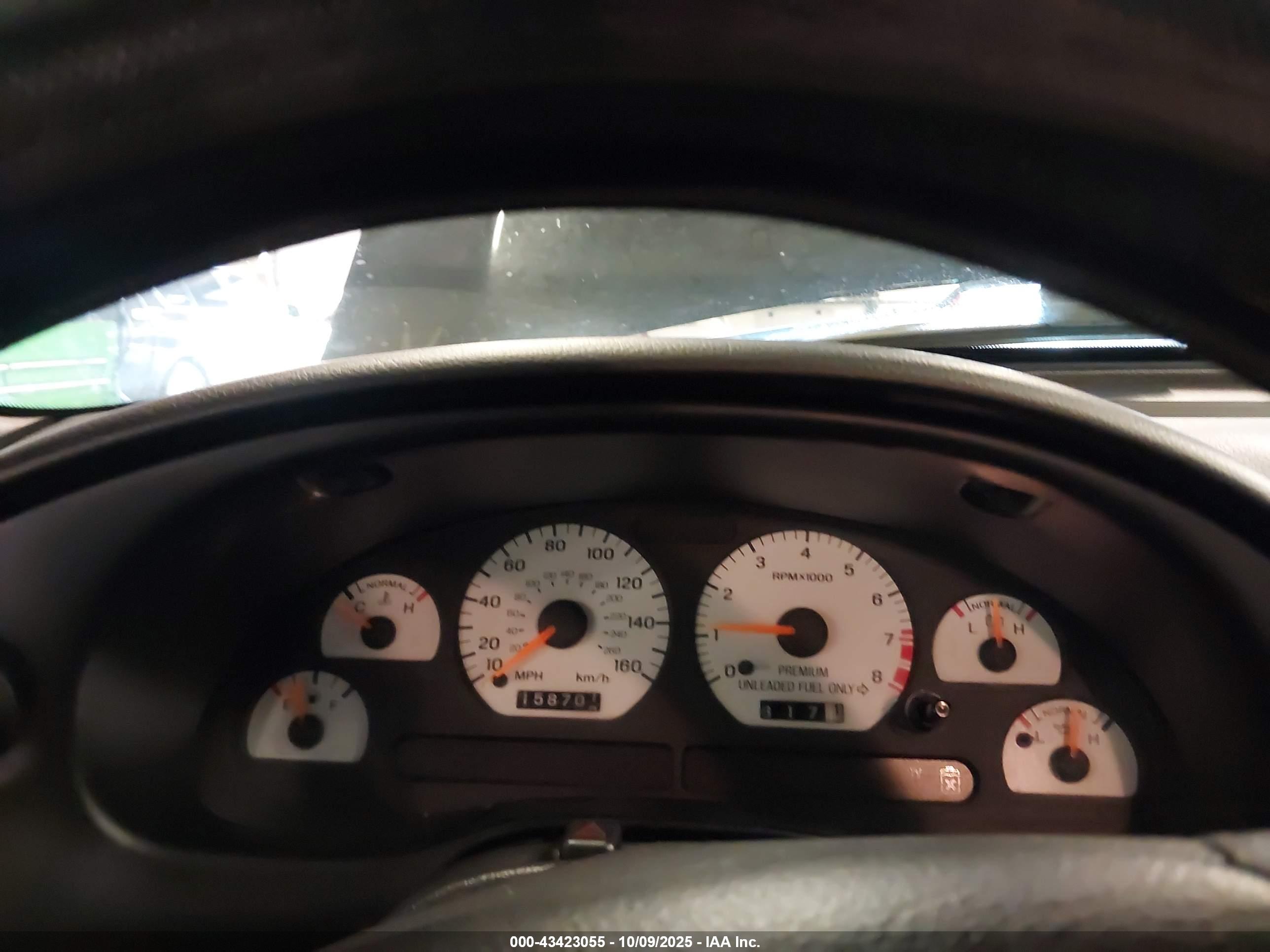 FORD MUSTANG image 7