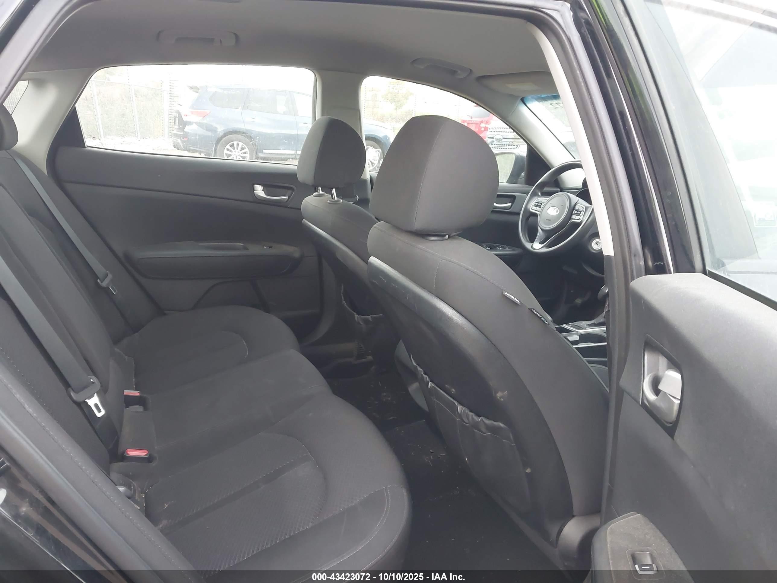 KIA OPTIMA image 8