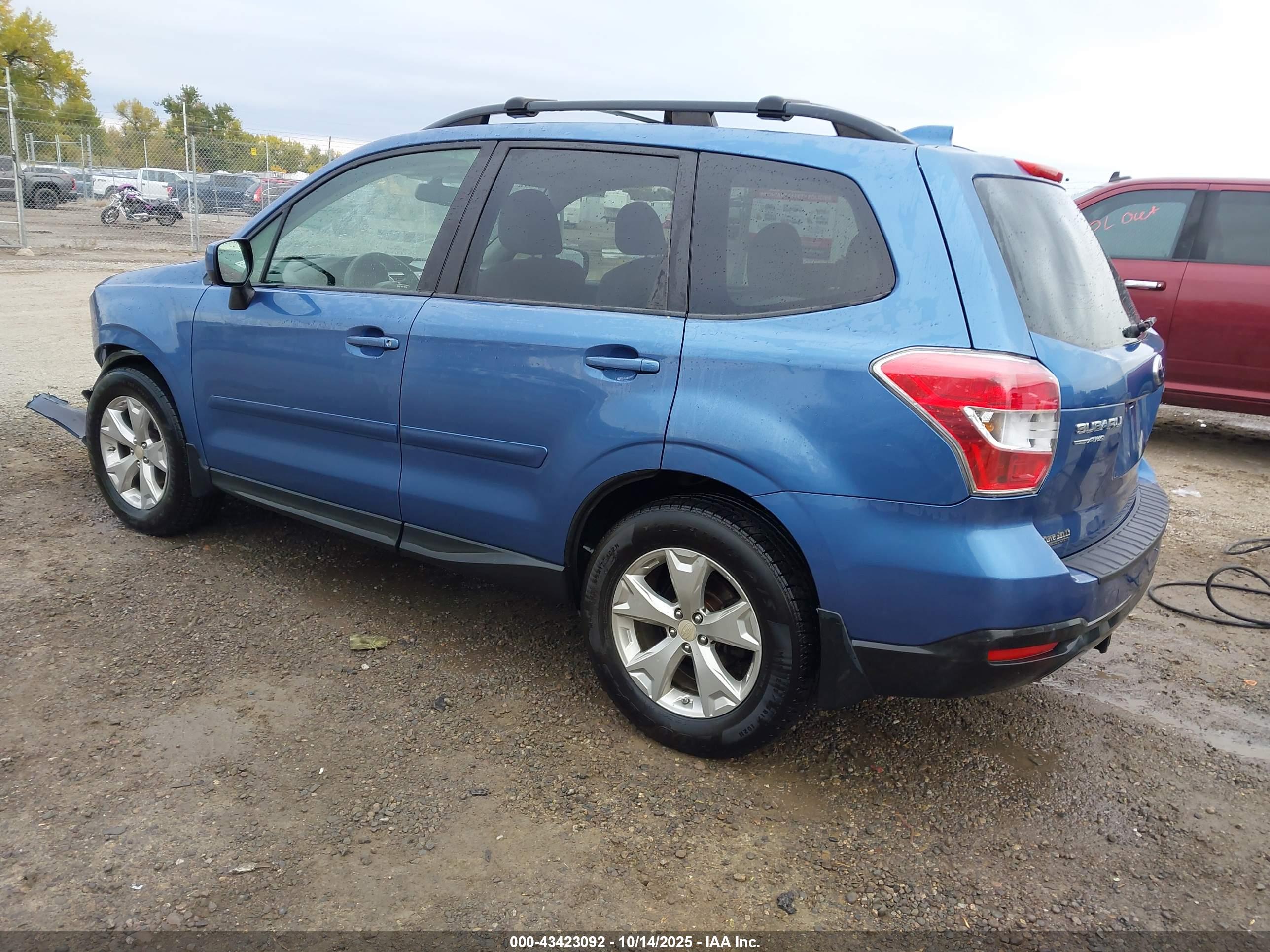 SUBARU FORESTER image 3