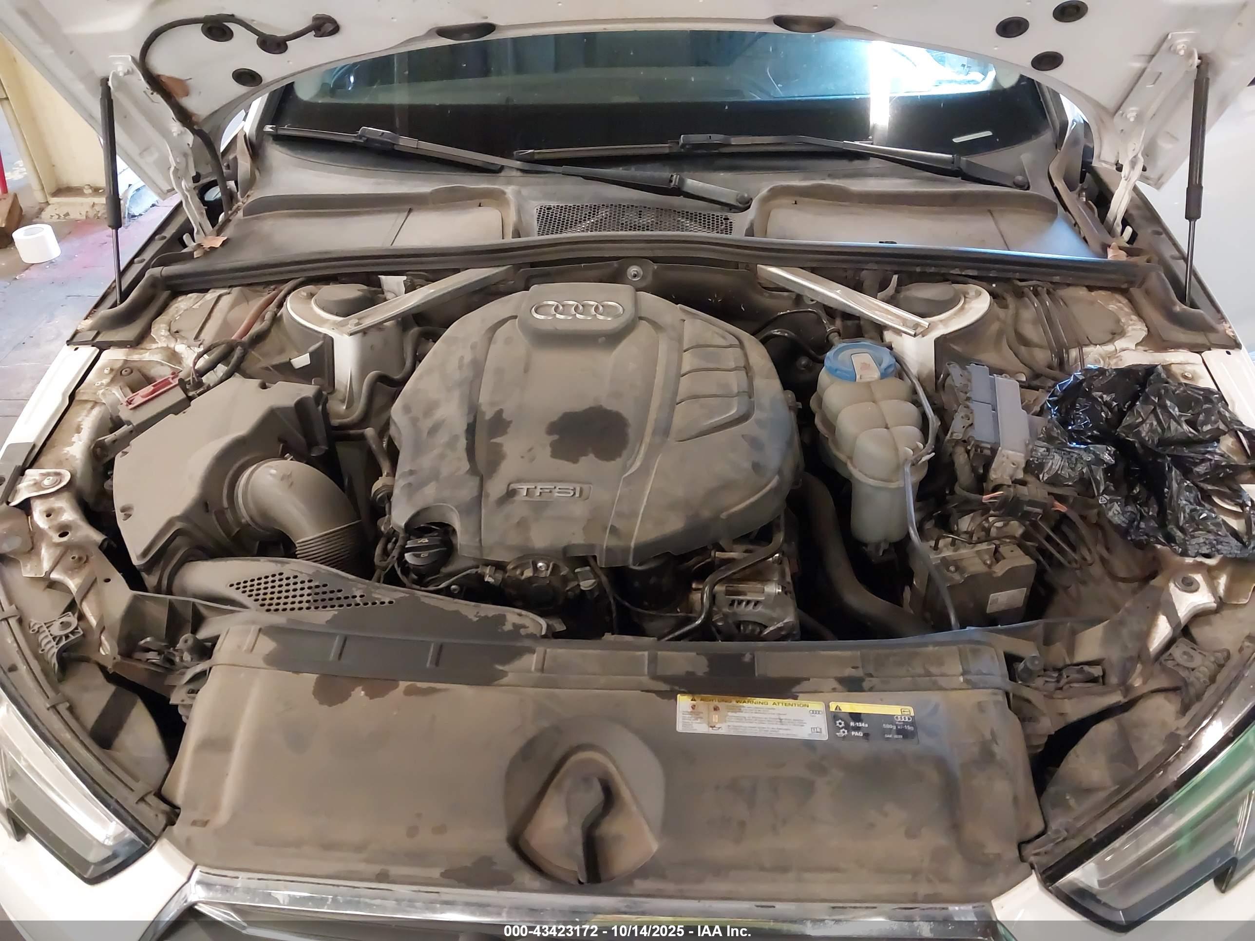 AUDI A4 image 10
