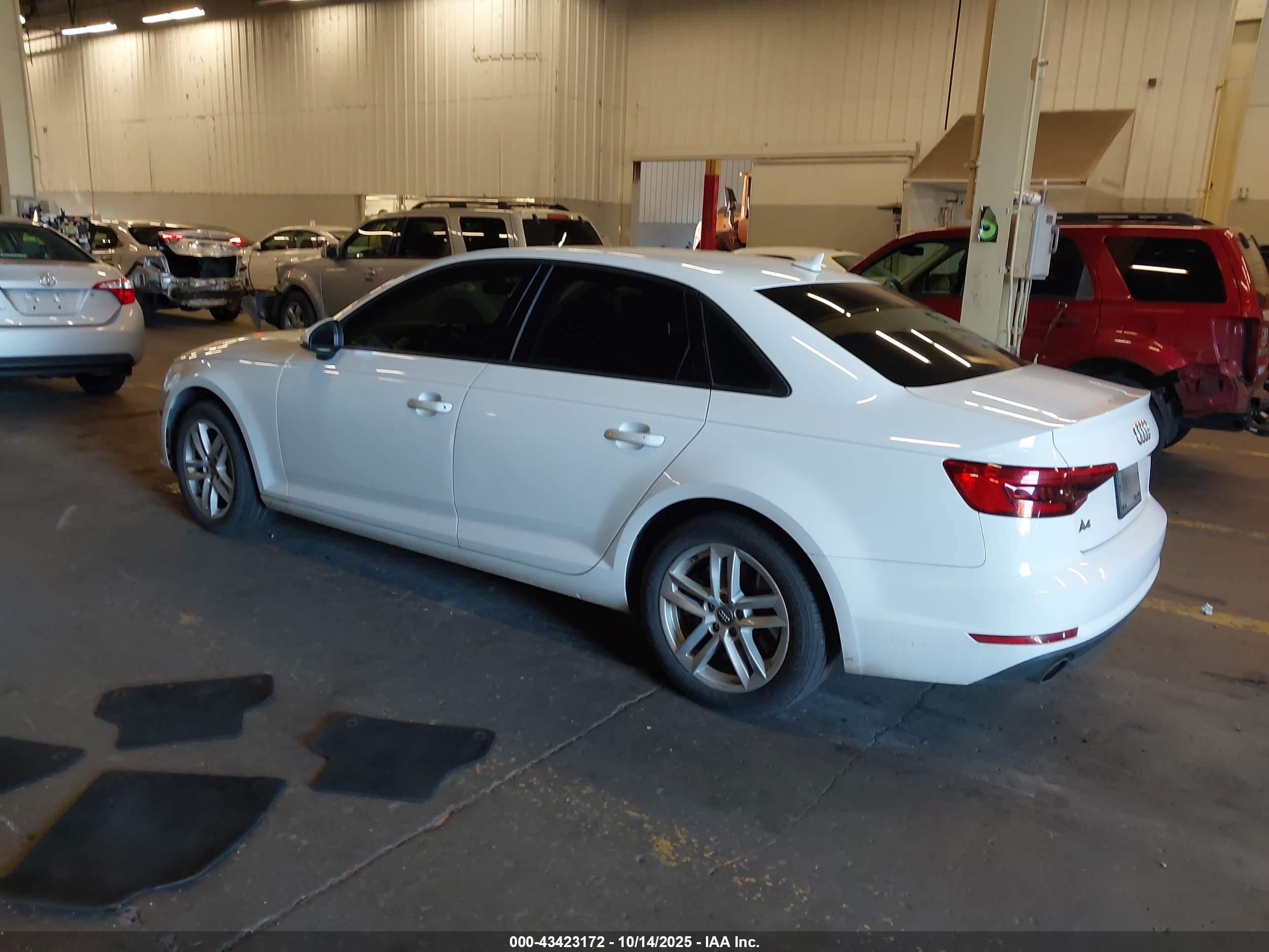 AUDI A4 image 3