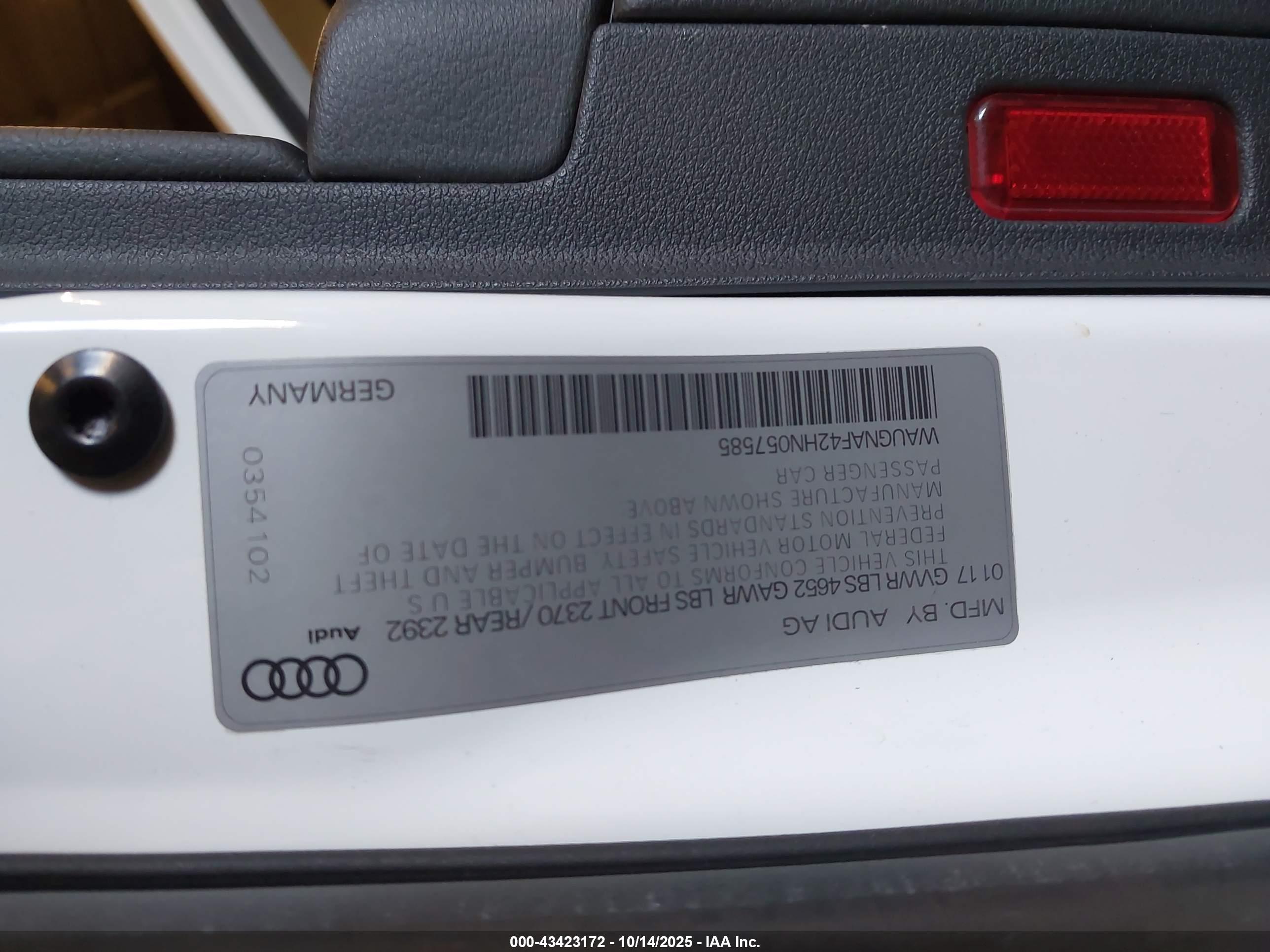 AUDI A4 image 9