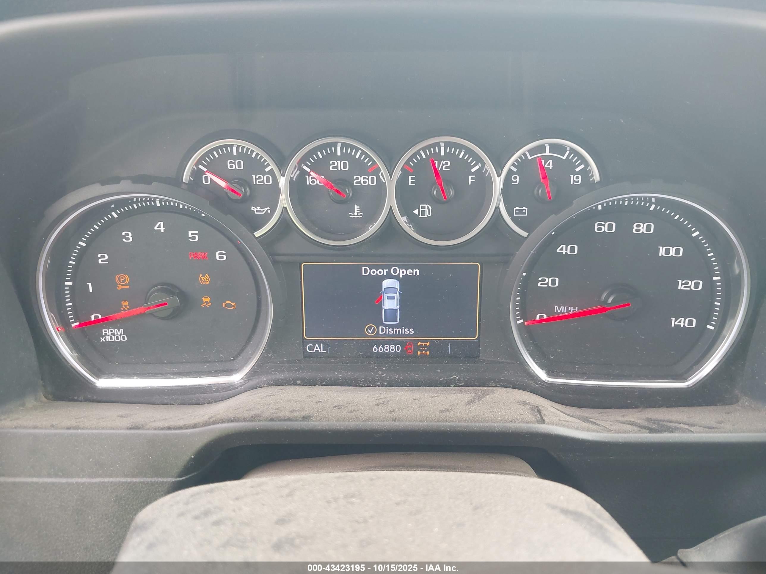 CHEVROLET SILVERADO image 7