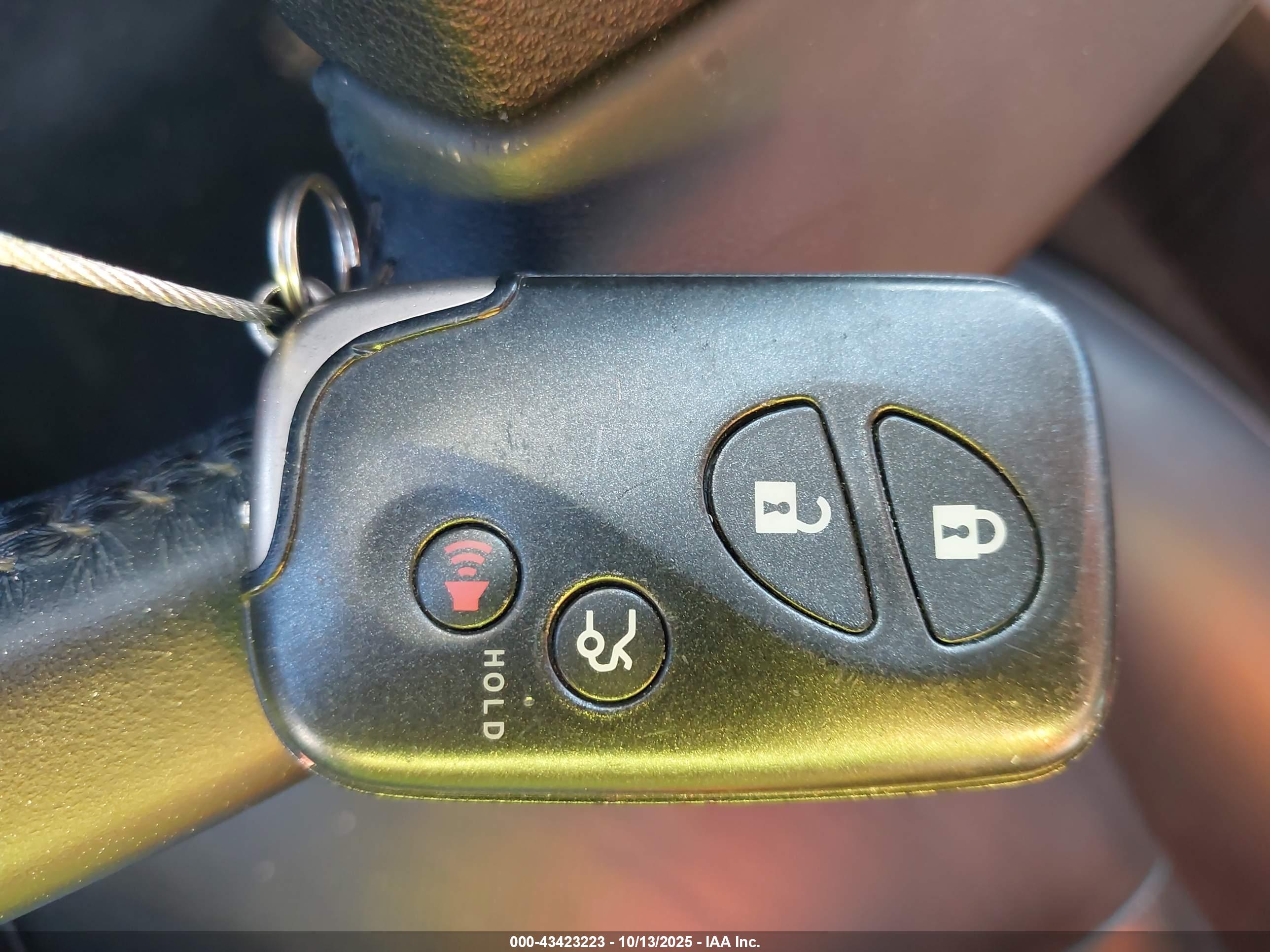 LEXUS IS image 11