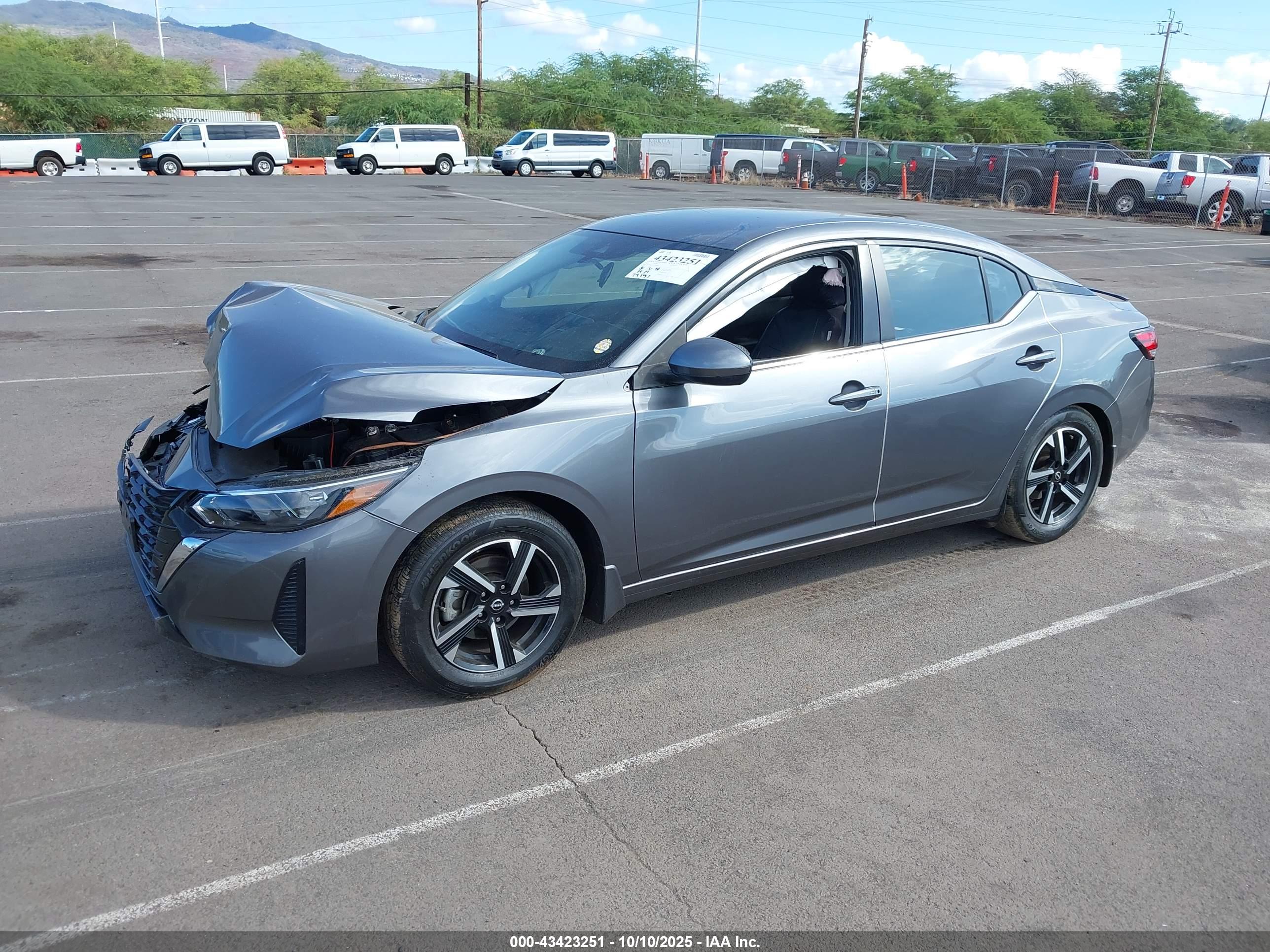 NISSAN SENTRA image 2