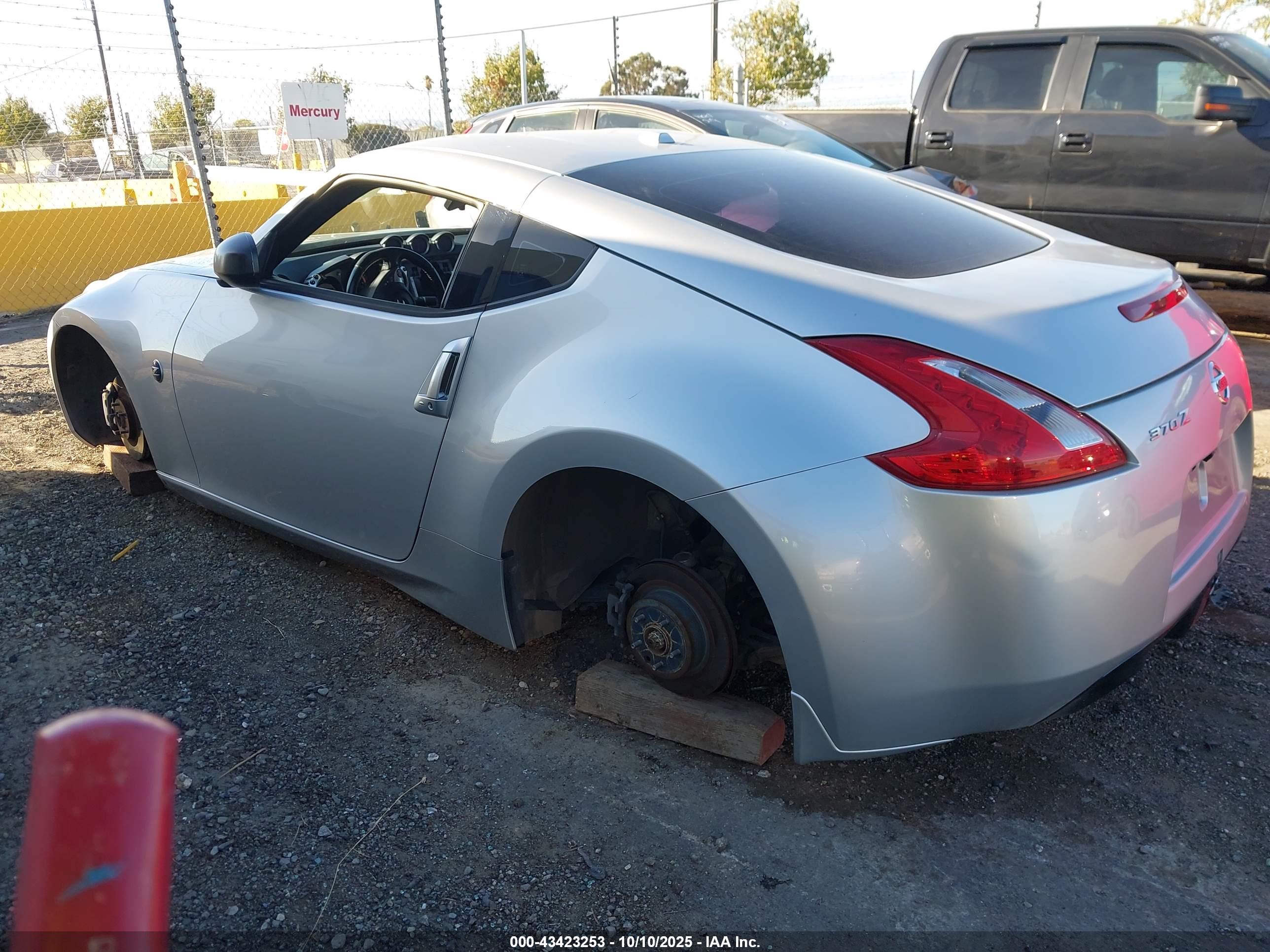 NISSAN 370Z image 3