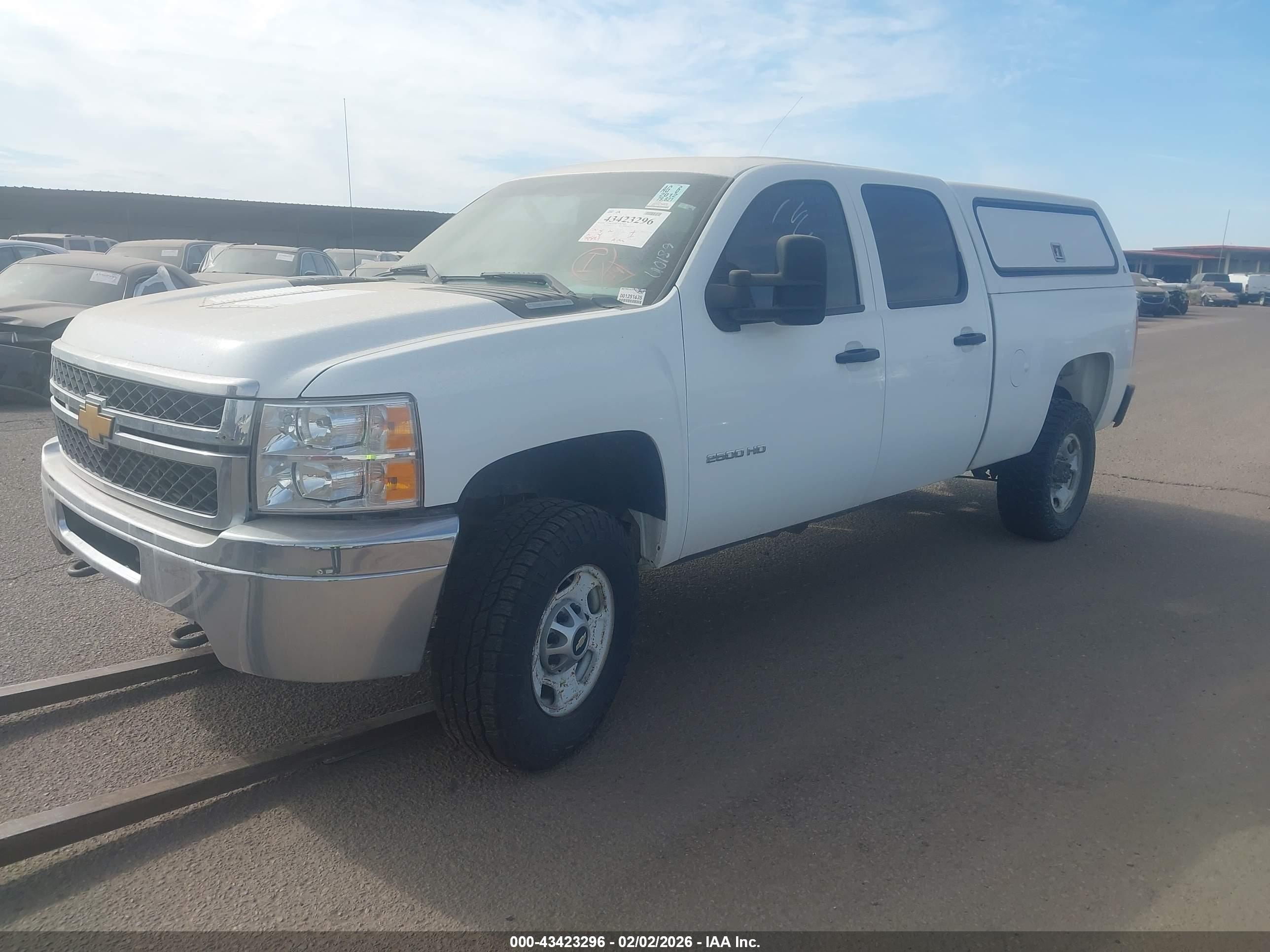 CHEVROLET SILVERADO image 2