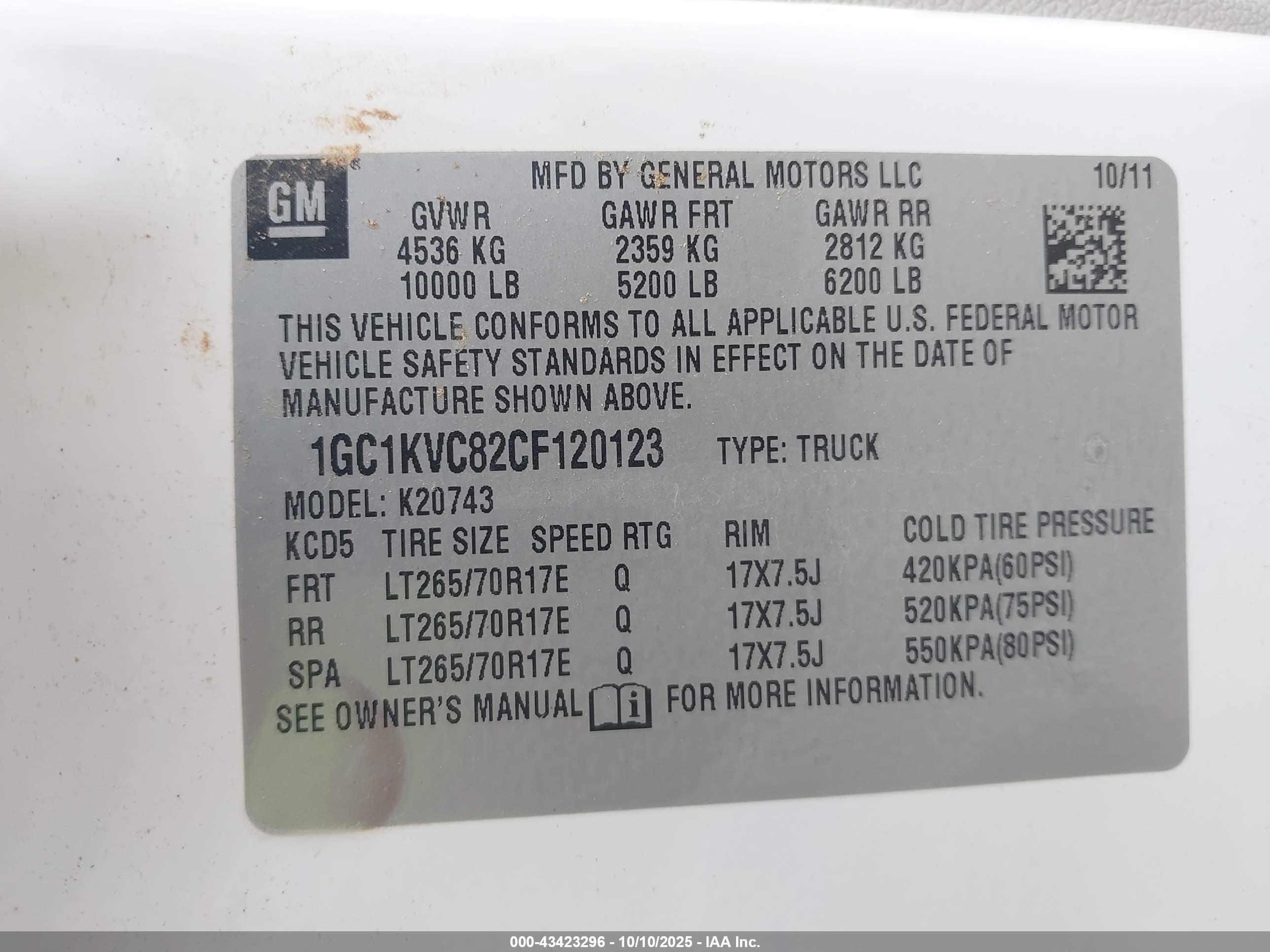 CHEVROLET SILVERADO image 9